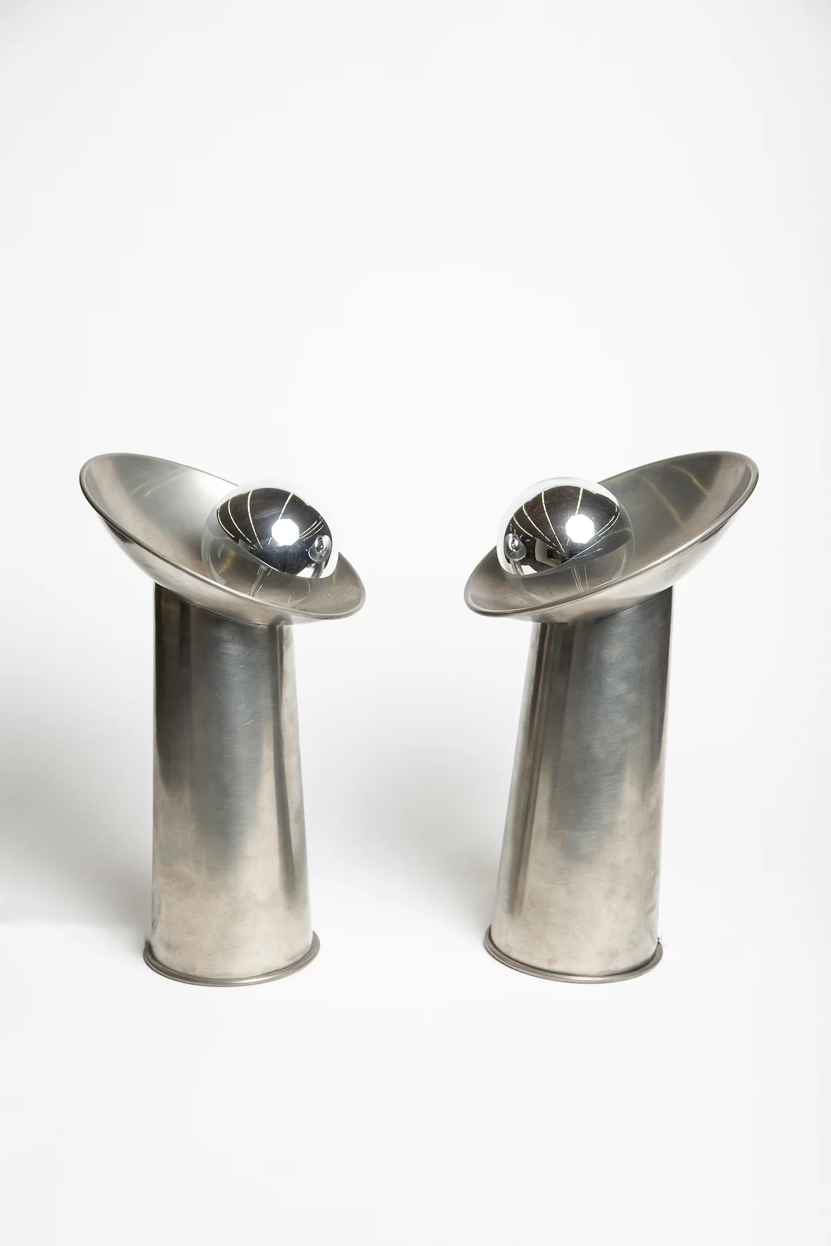 MAXFIELD PRIVATE COLLECTION | 1940’S MODERNIST LAMP
