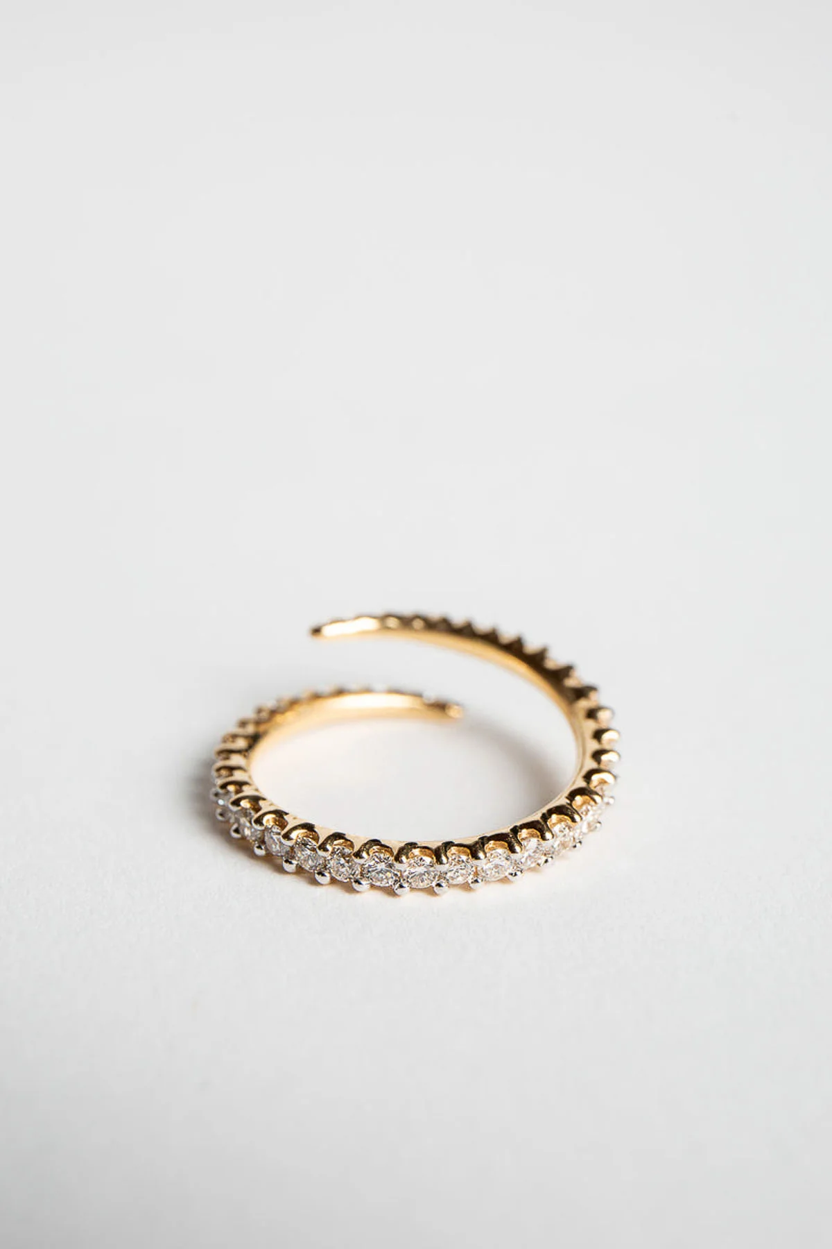 ADI HANDMADE | YELLOW GOLD AND DIAMOND SWIRL RING - Image 3