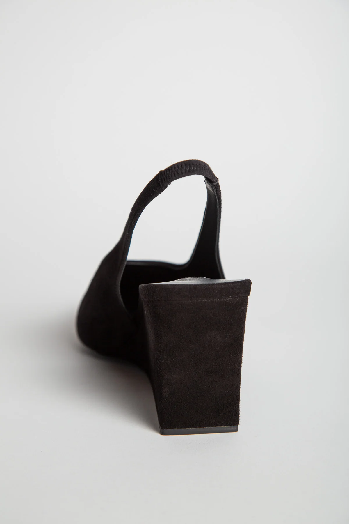 ALAÏA | CUBE WEDGE SLINGBACKS IN SUEDE - Image 4