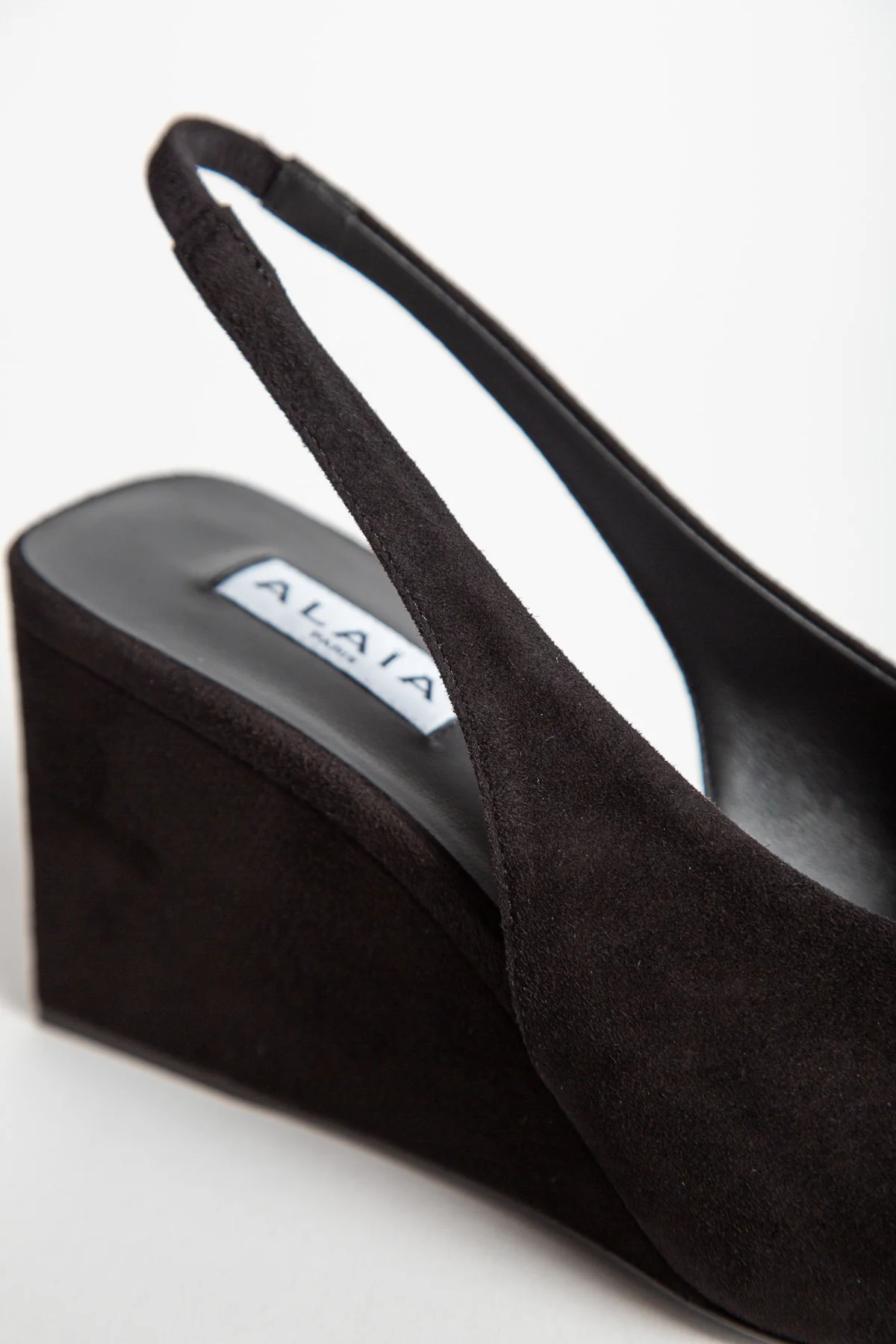 ALAÏA | CUBE WEDGE SLINGBACKS IN SUEDE - Image 5