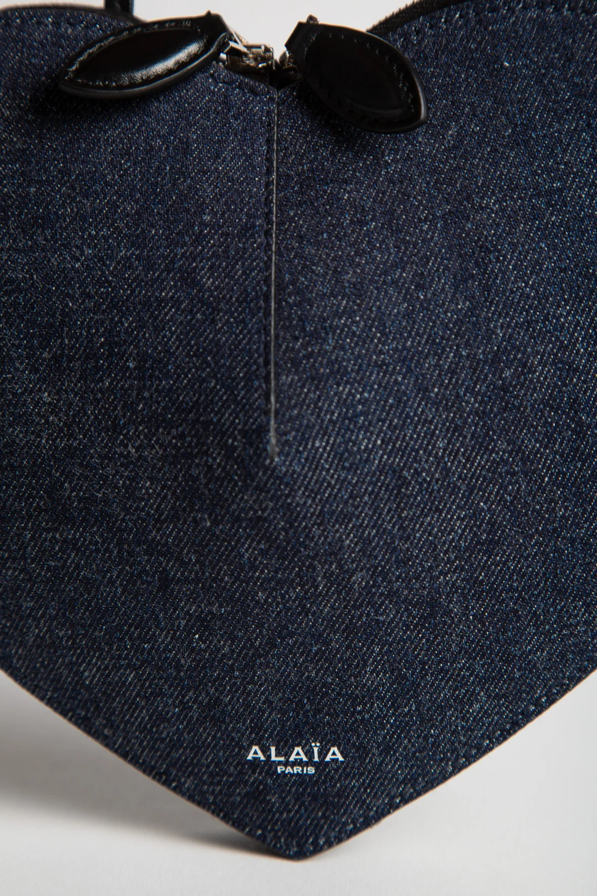 ALAÏA | LE COEUR IN DENIM AND LEATHER - Image 3