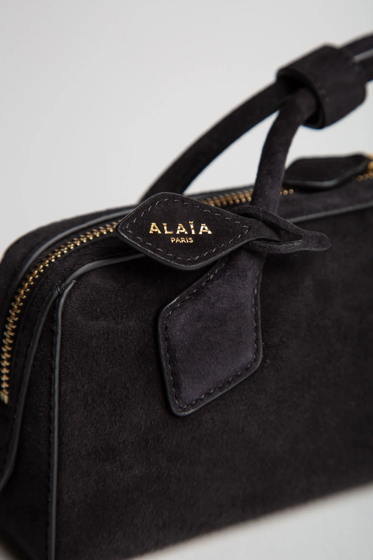 ALAIA | LE TECKEL CLUTCH IN SUEDE GOATSKIN - Image 4