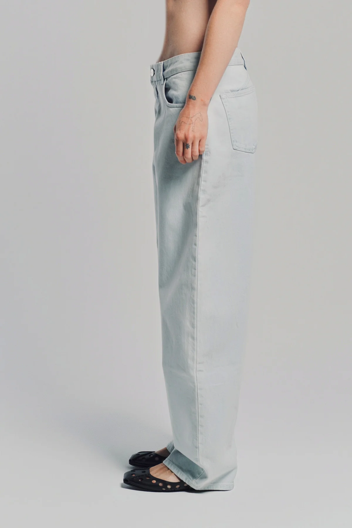 ALAÏA | LOW WAIST ROUND JEANS - Image 3