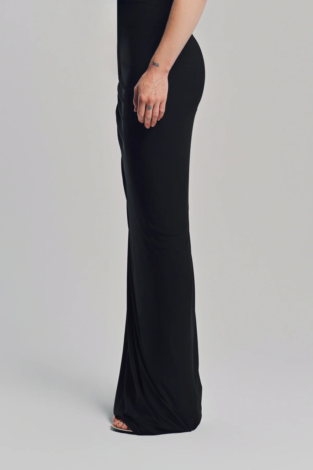 ALAÏA | SOFT JERSEY DRAPED SKIRT - Image 3