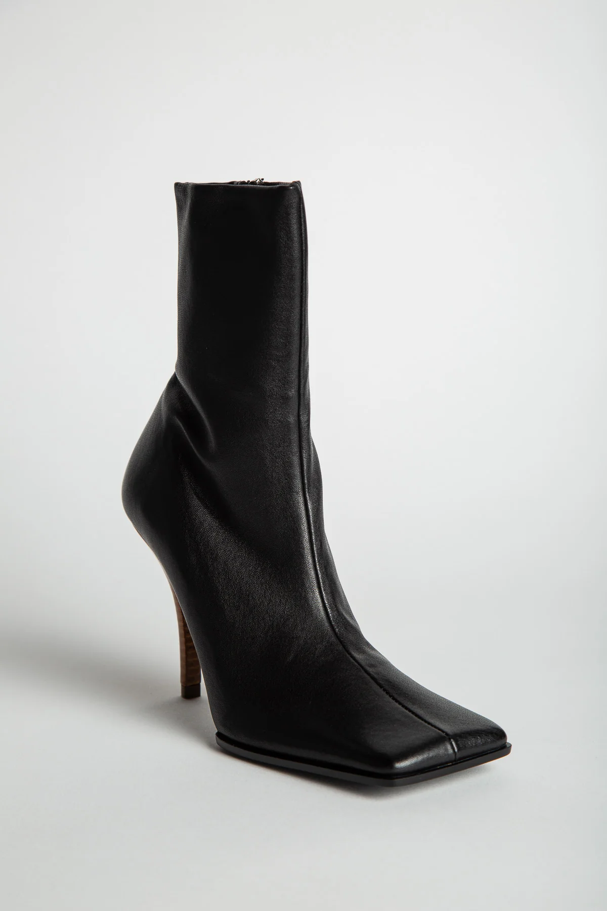 ALAÏA | SOFT SQUARE BOOTS IN LEATHER - Image 3