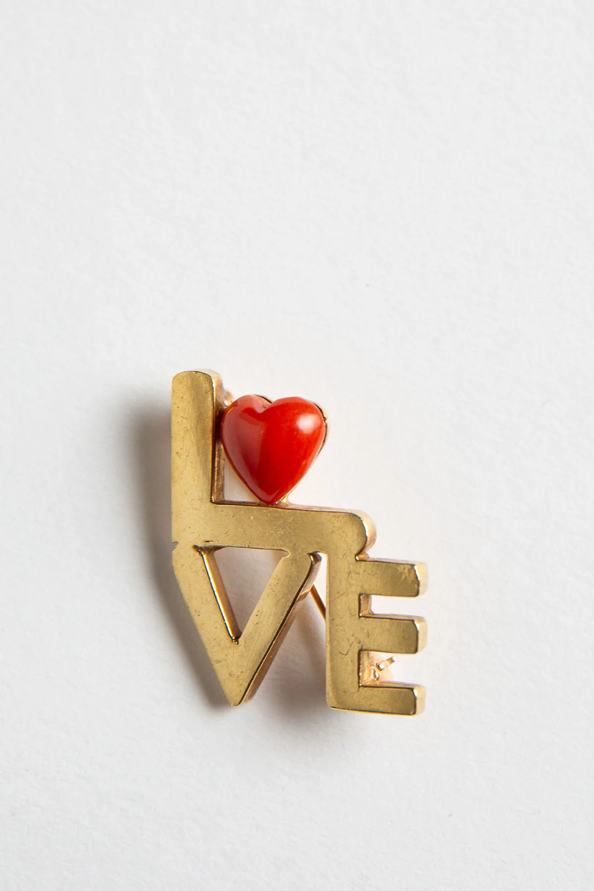 ALDO CIPULLO FOR CARTIER | 1971 18K YELLOW GOLD LOVE PIN