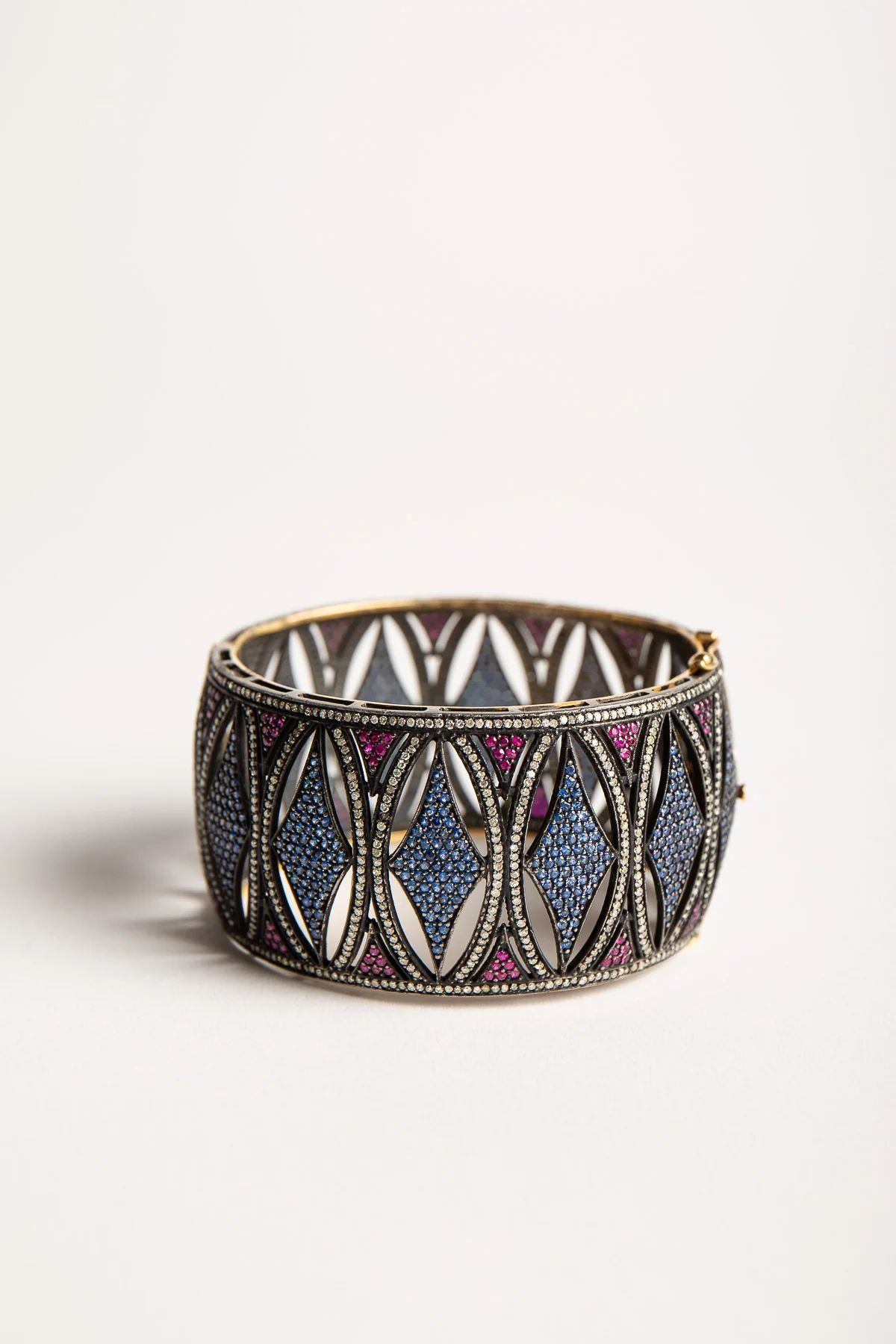 AMRAPALI LONDON | 18K YELLOW GOLD JAIPUR BLUE SAPPHIRE BRACELET - Image 3