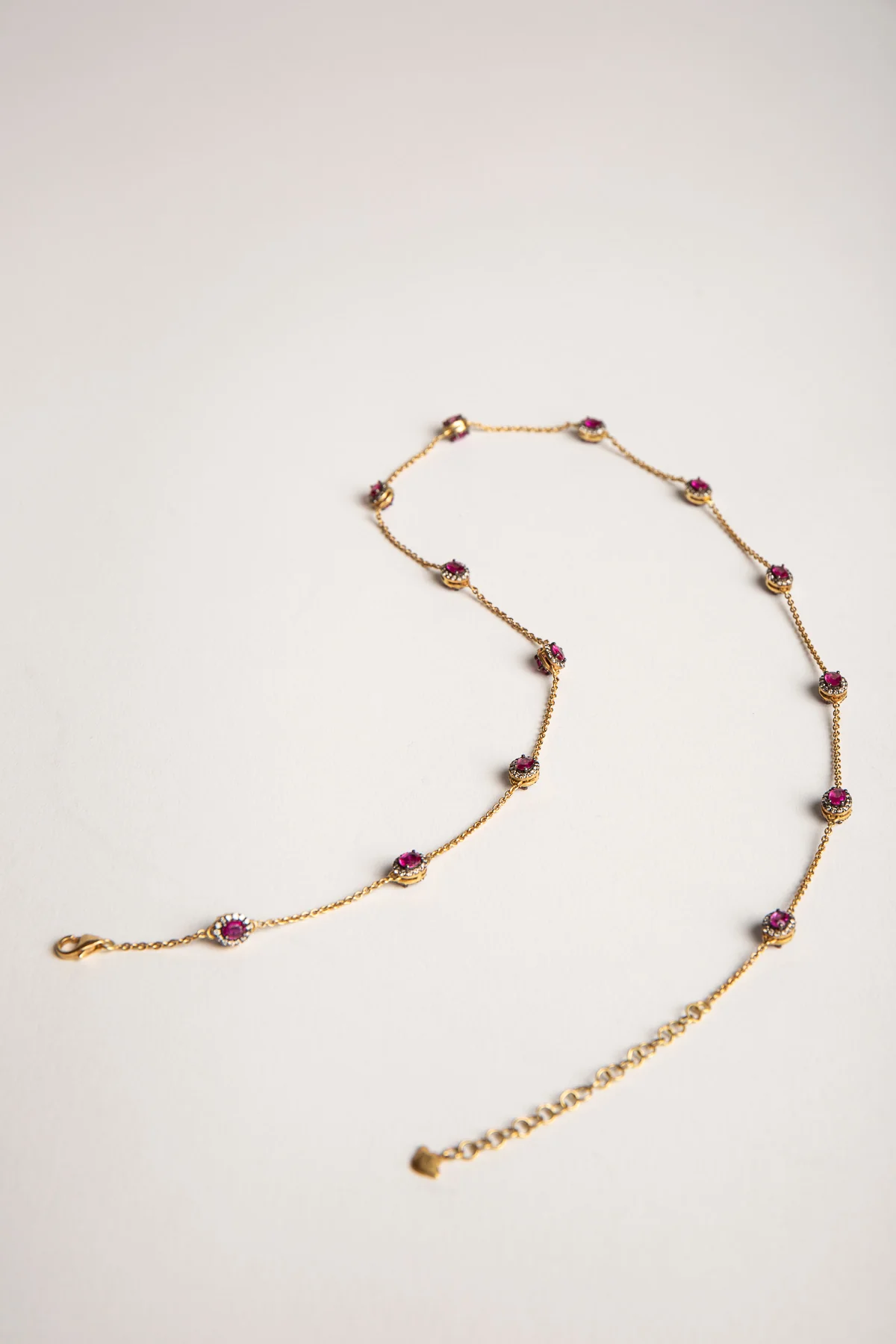 AMRAPALI LONDON | 18K YELLOW GOLD MINI RAJ RUBY NECKLACE - Image 2