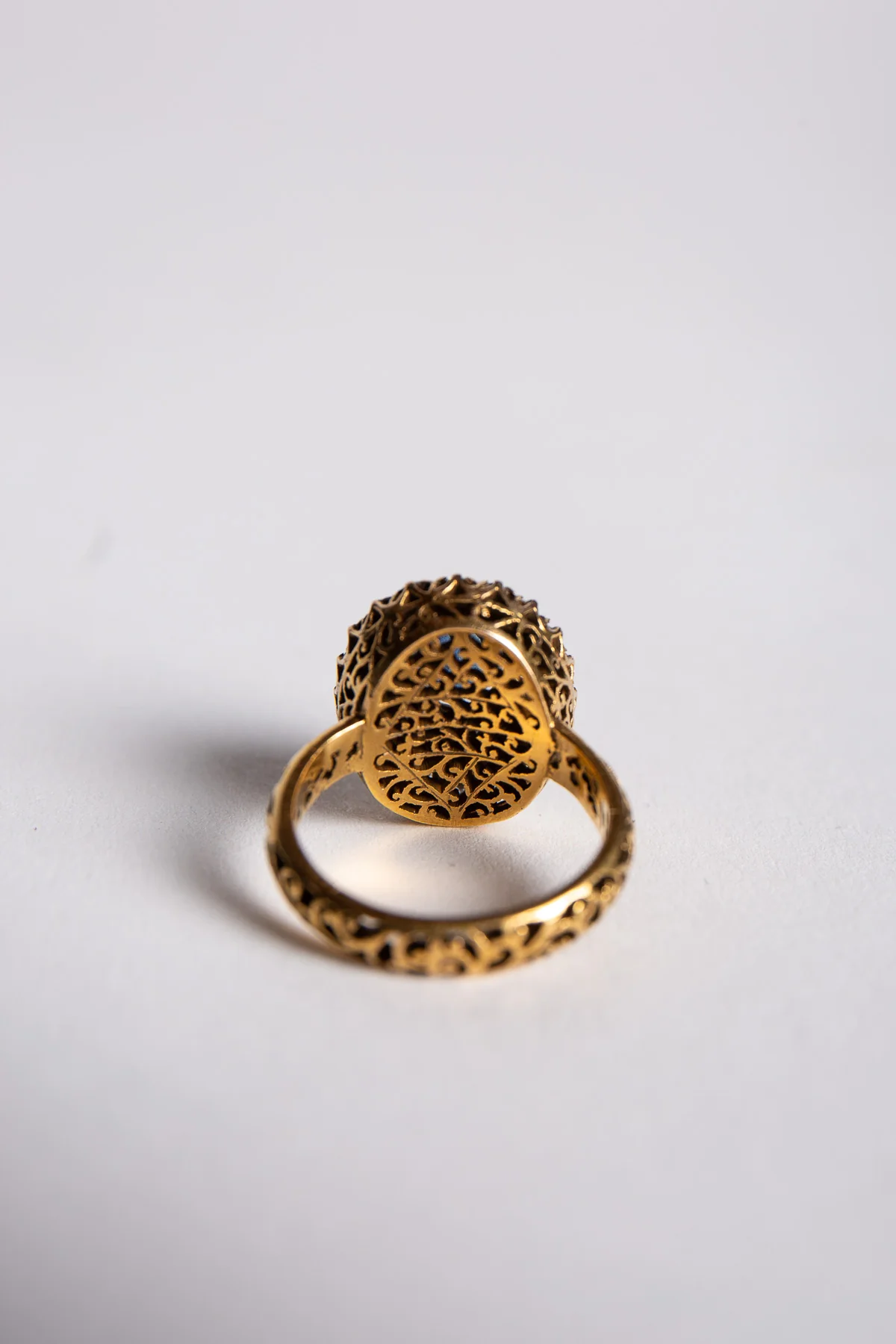 AMRAPALI LONDON | YELLOW GOLD SAPPHIRE & DIAMOND RNG - Image 3