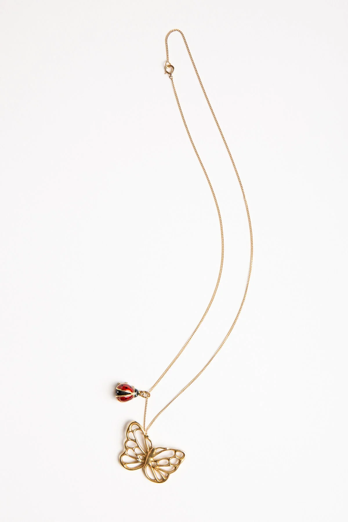 ANGELA CUMMINGS FOR TIFFANY & CO. | VINTAGE GOLD BUTTERFLY PENDANT WITH LADYBUG CHARM & CHAIN - Image 3
