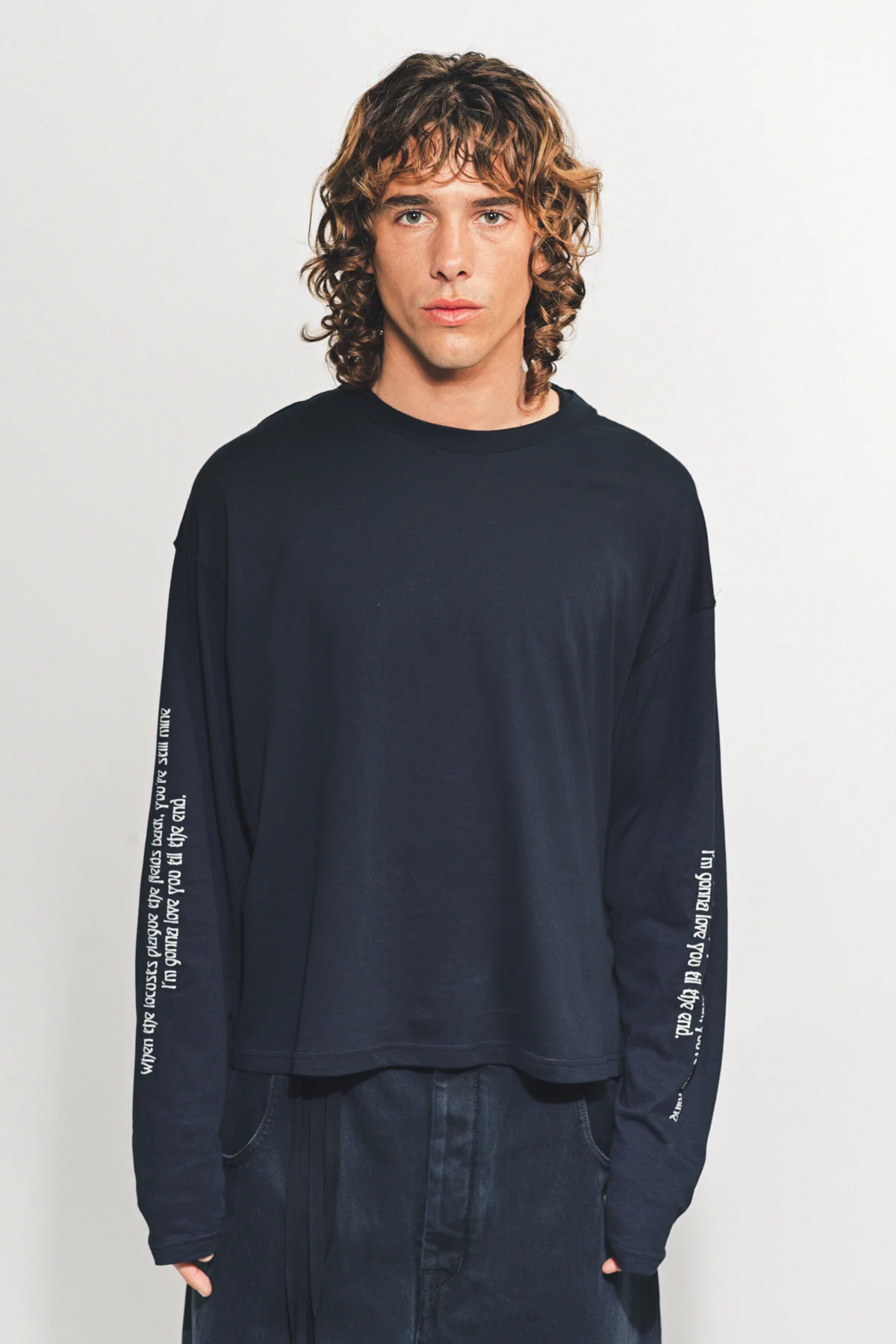 ANN DEMEULEMEESTER | EMIL "OCTOBER AND THE EYES" LONG SLEEVE TEE - Image 2