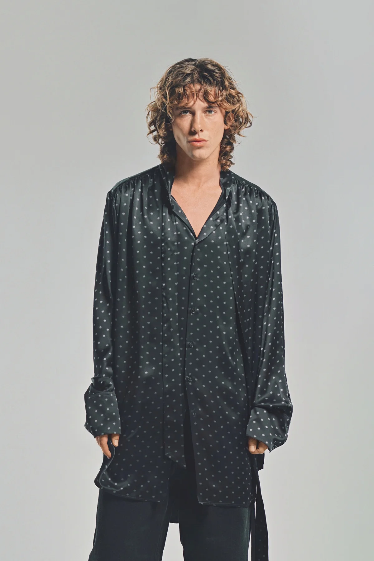 ANN DEMEULEMEESTER | SOLAN COMFORT STAND COLLAR SHIRT - Image 2