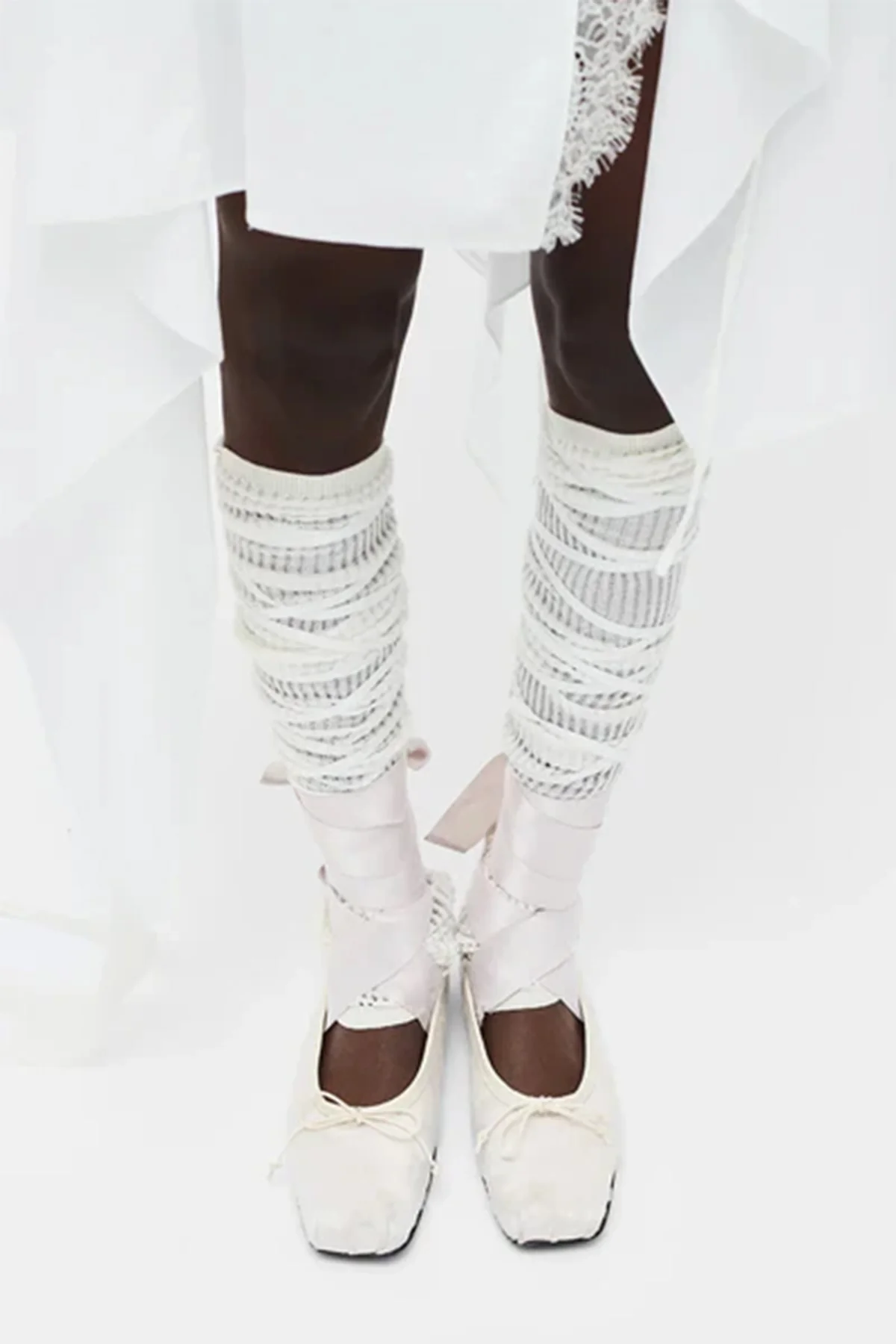 ANN DEMEULEMEESTER | WHITE ADEL OPEN RIB LEG WARMERS - Image 2