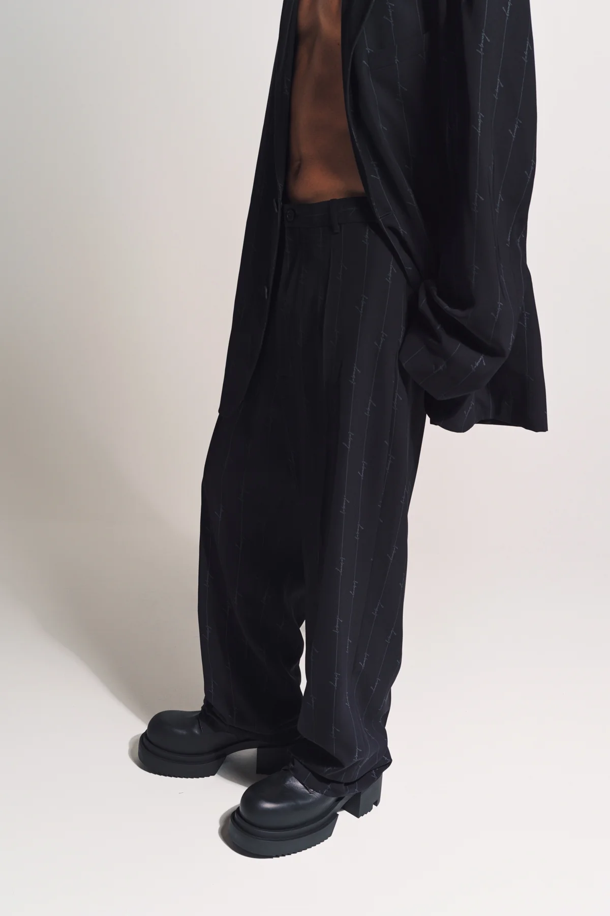 BALENCIAGA | BAGGY LOGO DRESS PANTS - Image 3