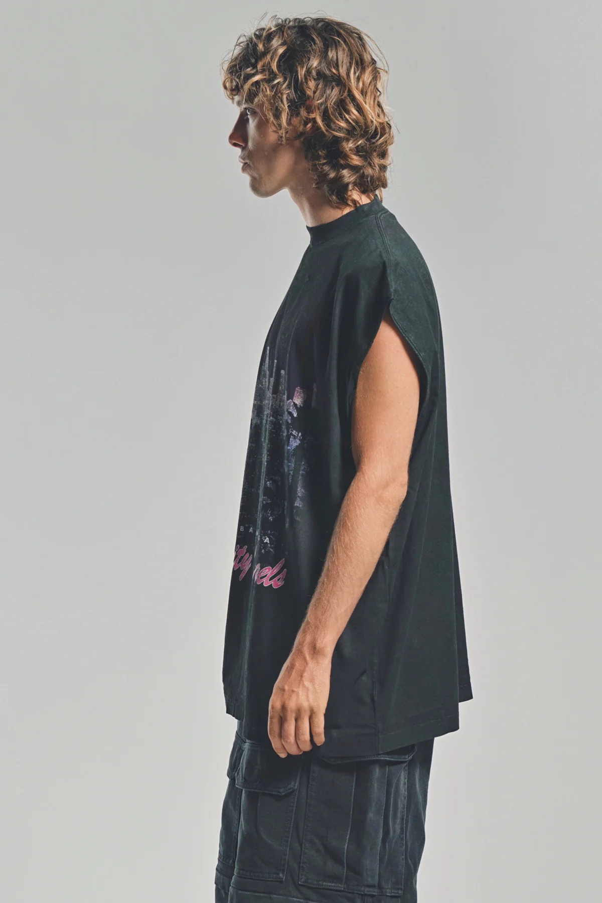 BALENCIAGA | 'CITY OF ANGELS' SLEEVELESS T-SHIRT - Image 3