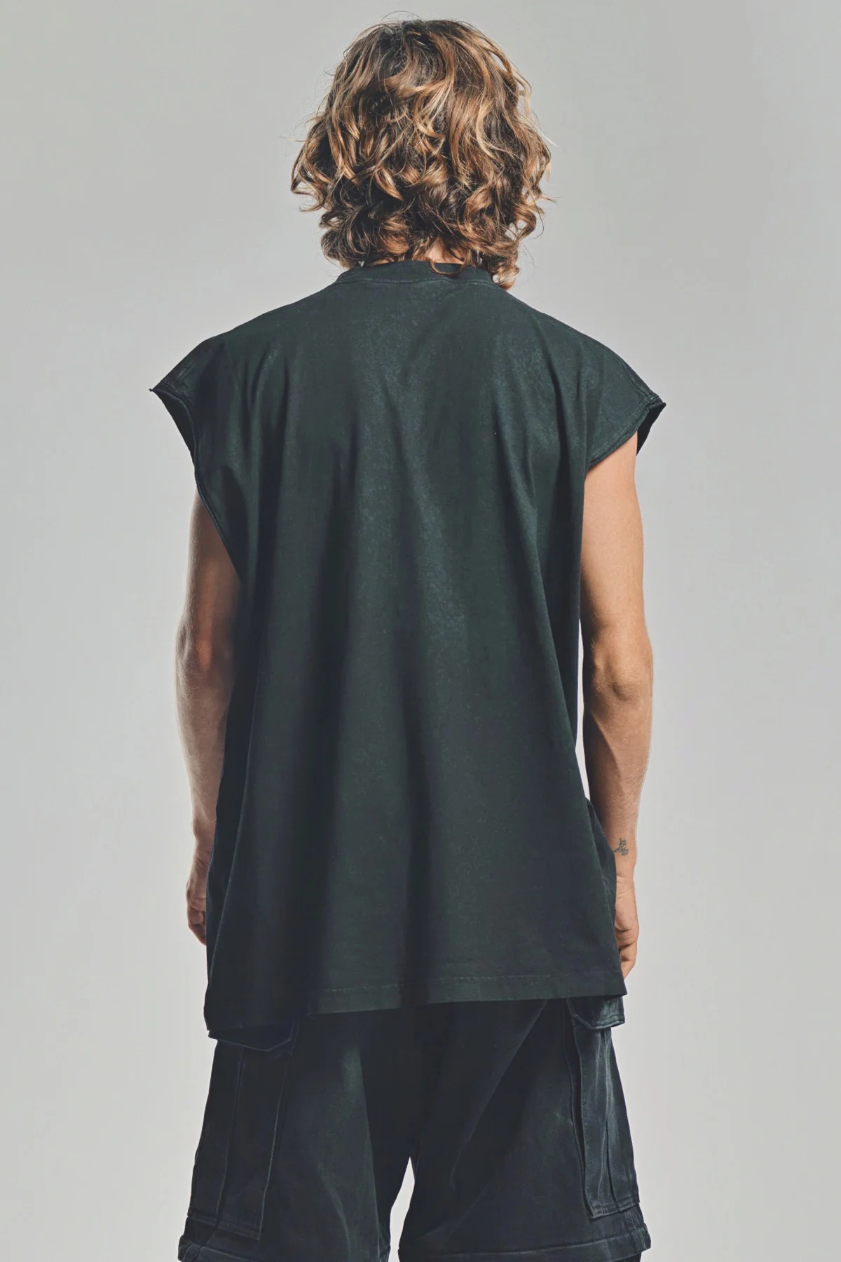 BALENCIAGA | 'CITY OF ANGELS' SLEEVELESS T-SHIRT - Image 4
