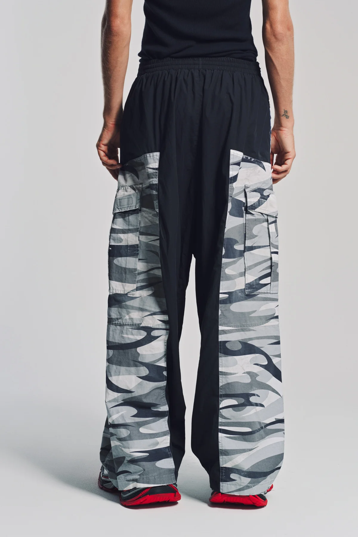 BALENCIAGA | CUT-UP TRACKSUIT PANTS - Image 4