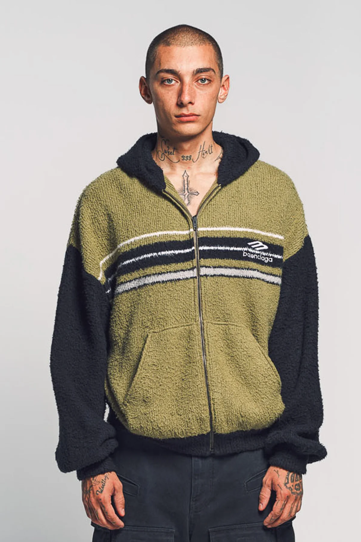 BALENCIAGA | FLUFFY ZIP-UP HOODIE - Image 2