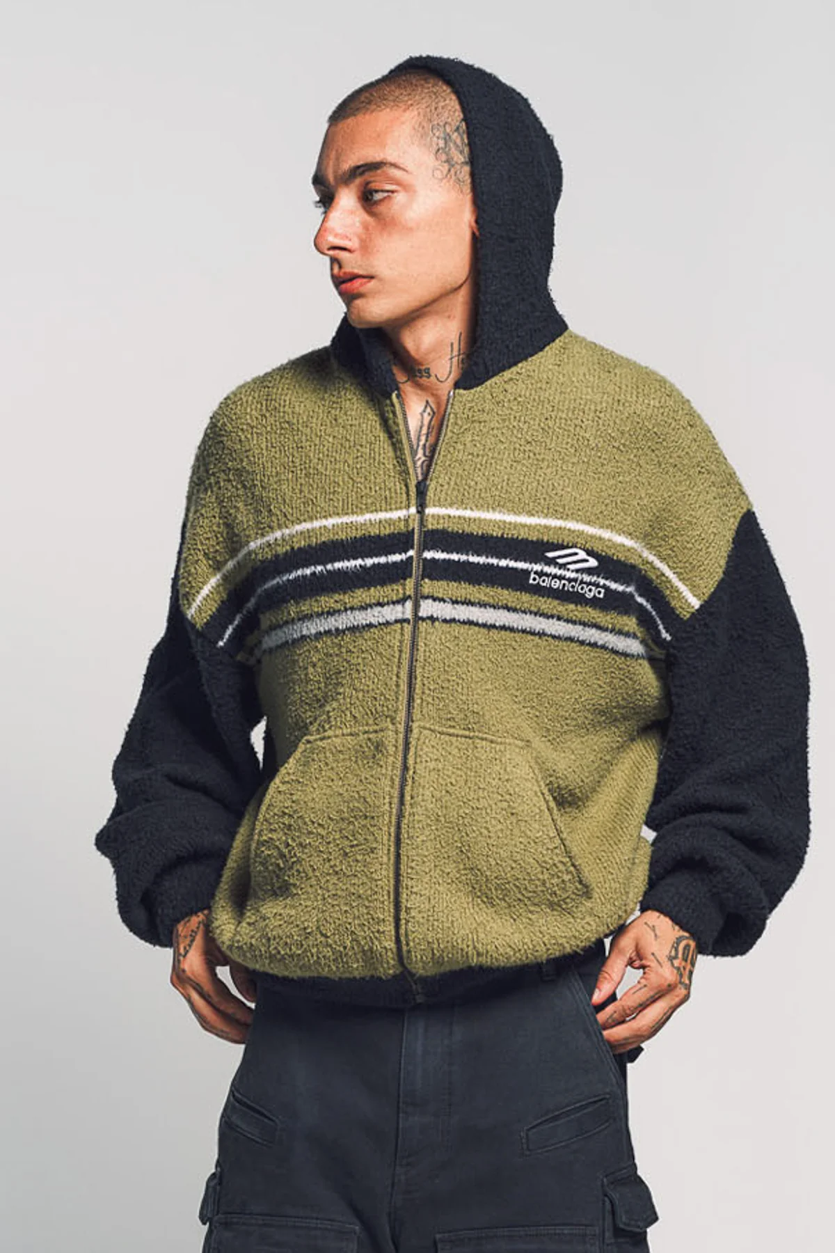 BALENCIAGA | FLUFFY ZIP-UP HOODIE - Image 5