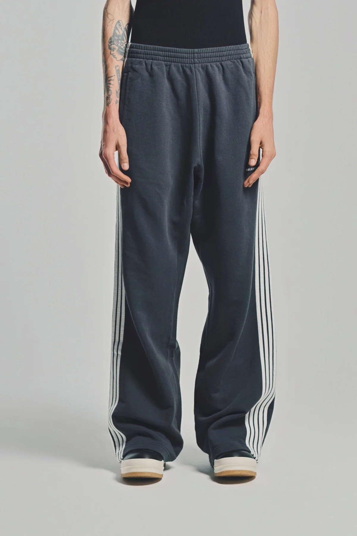 BALENCIAGA | LOOP SPORTS ICON BAGGY SWEATPANTS - Image 2