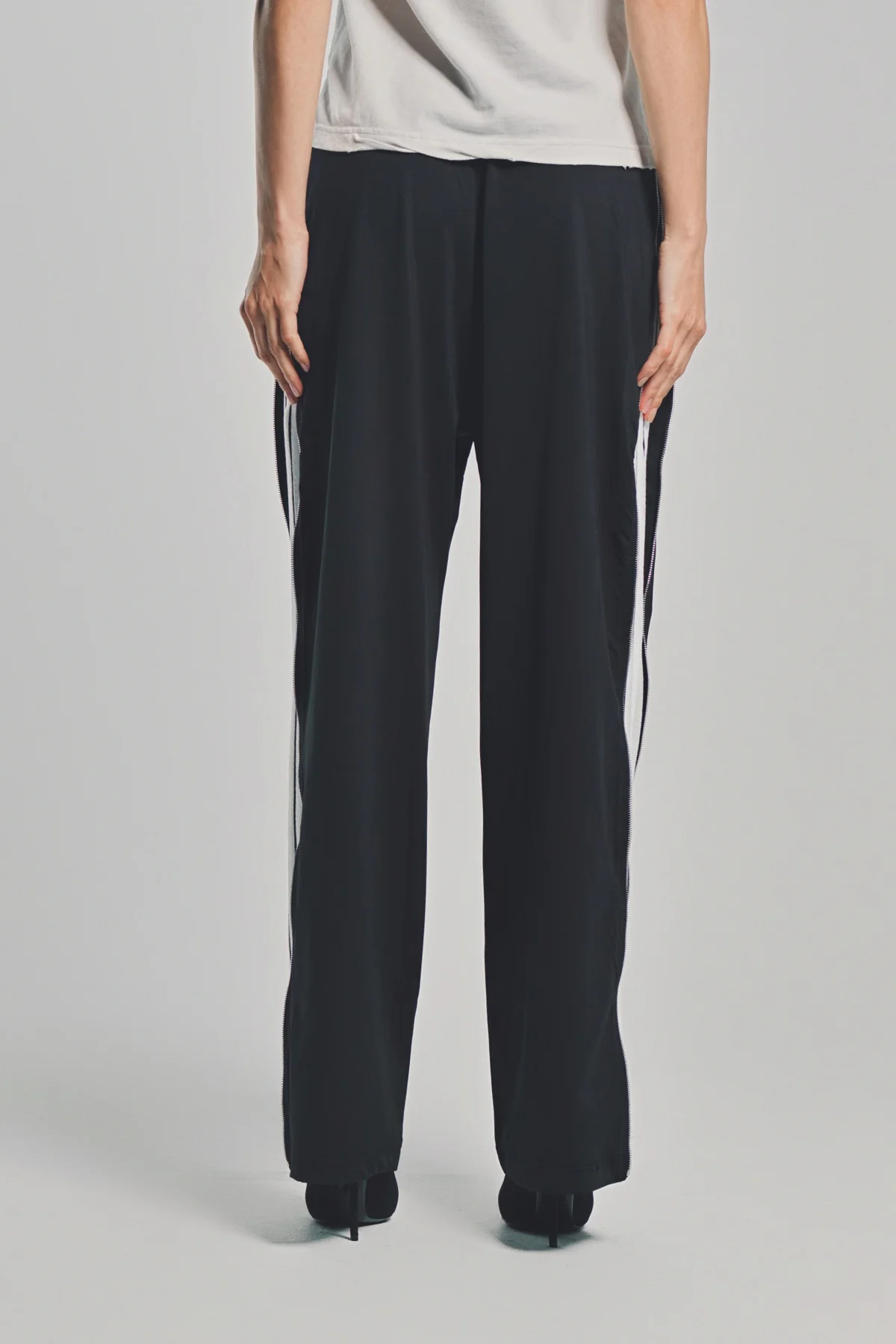 BALENCIAGA | LOOP SPORTS ICON ZIPPED SWEATPANTS - Image 4