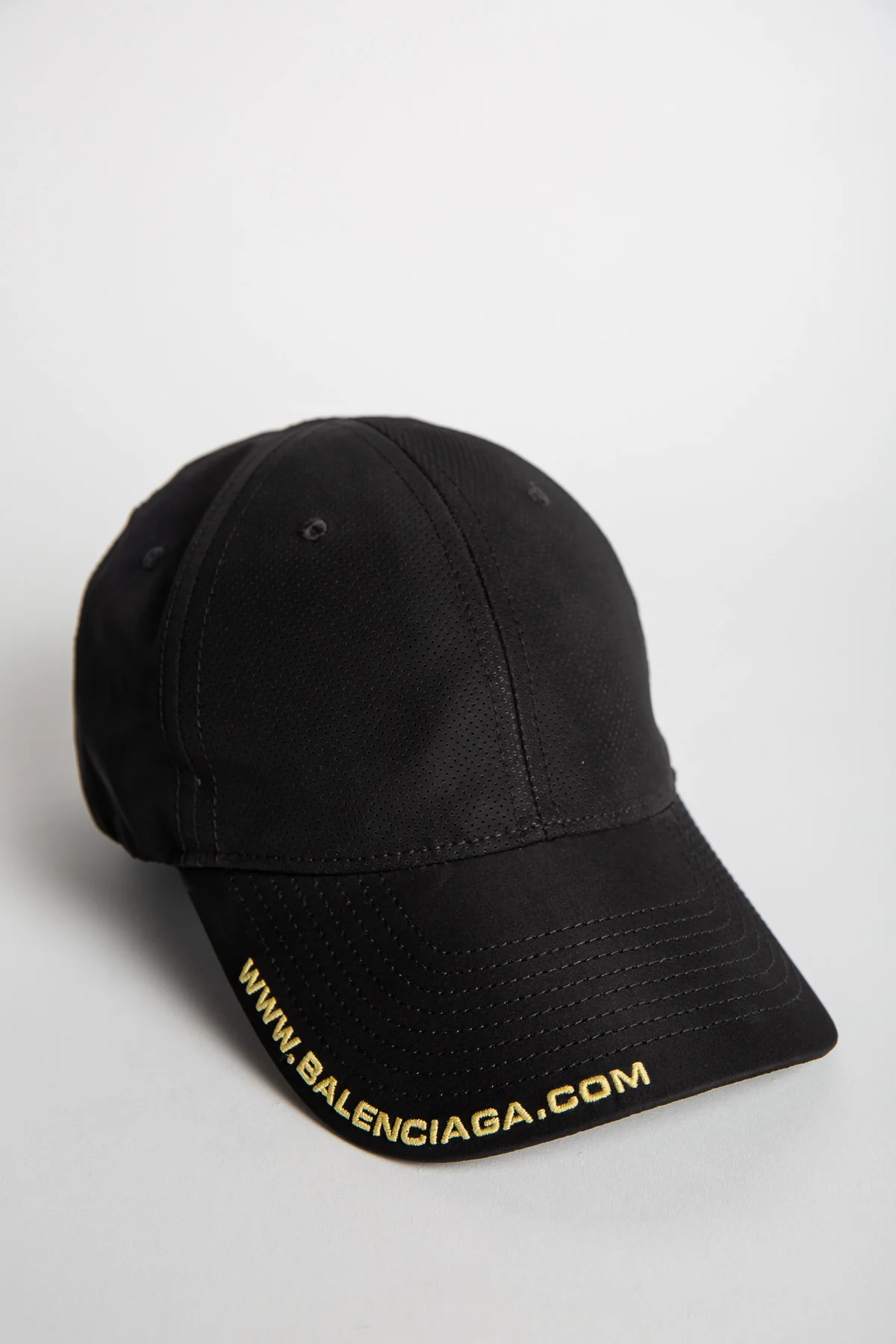 BALENCIAGA | PERFORATED WEBS CAP - Image 2