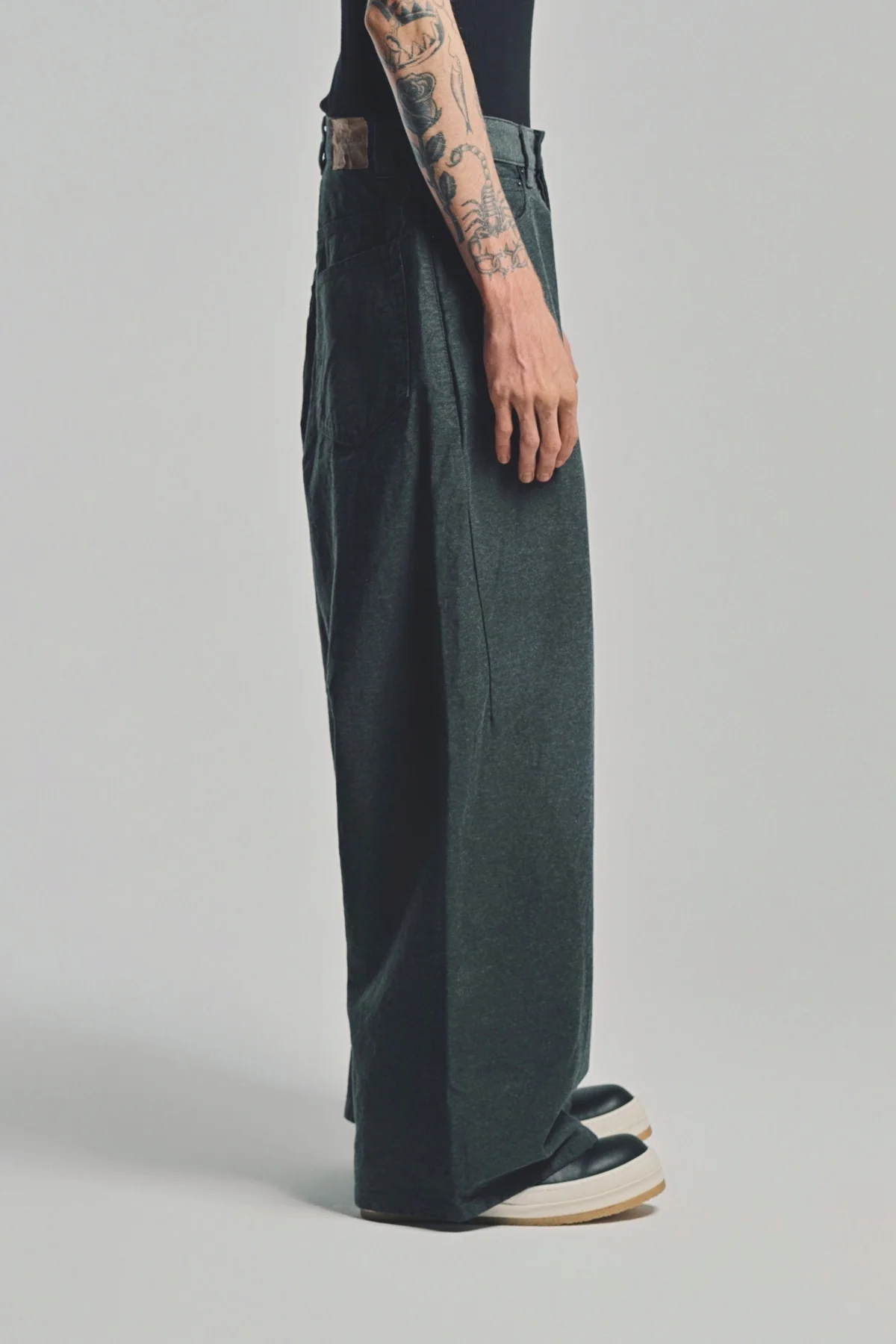 BALENCIAGA | OVERSIZE BAGGY JEANS - Image 5