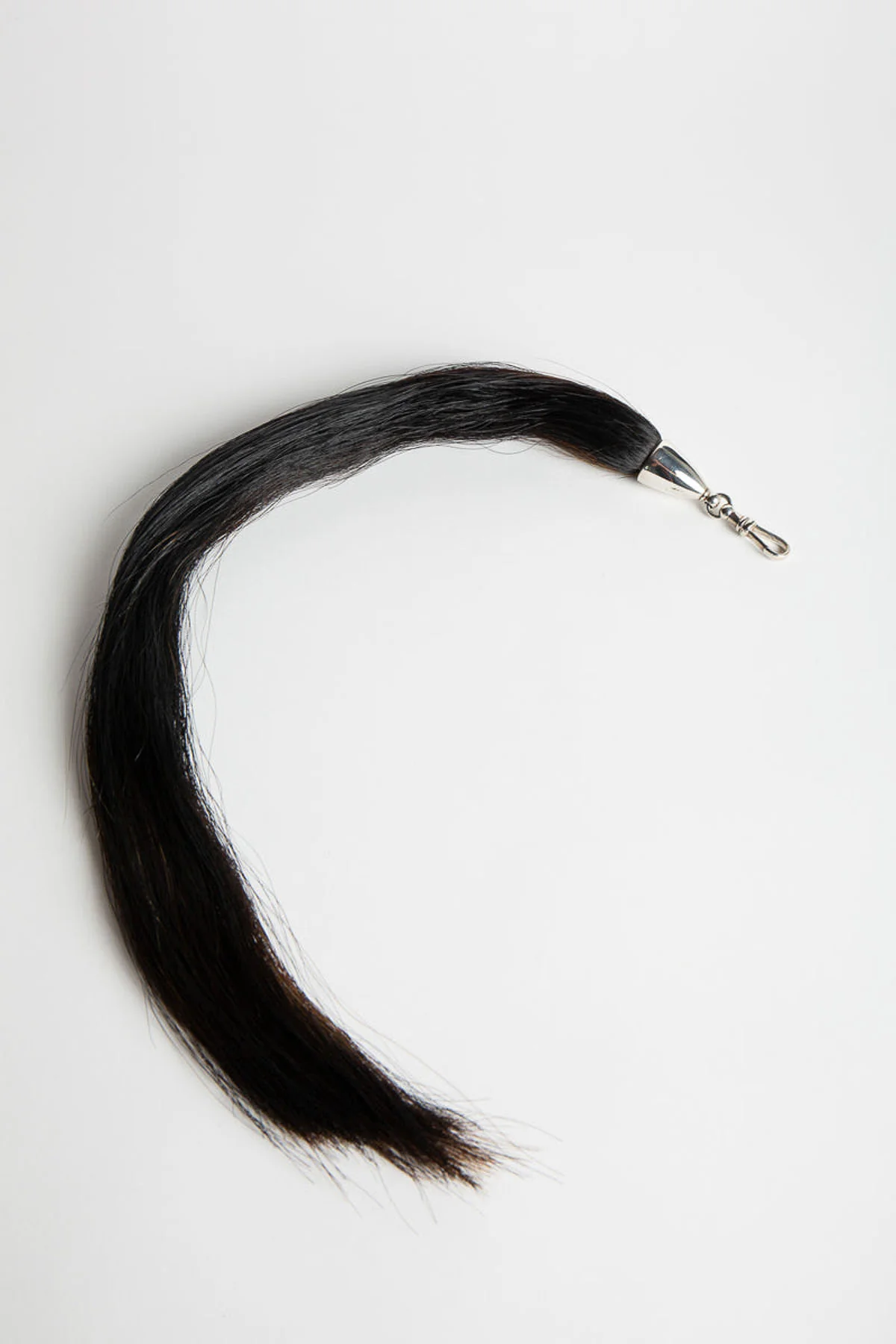 BETONY | HORSE WHIP PENDANT - Image 3