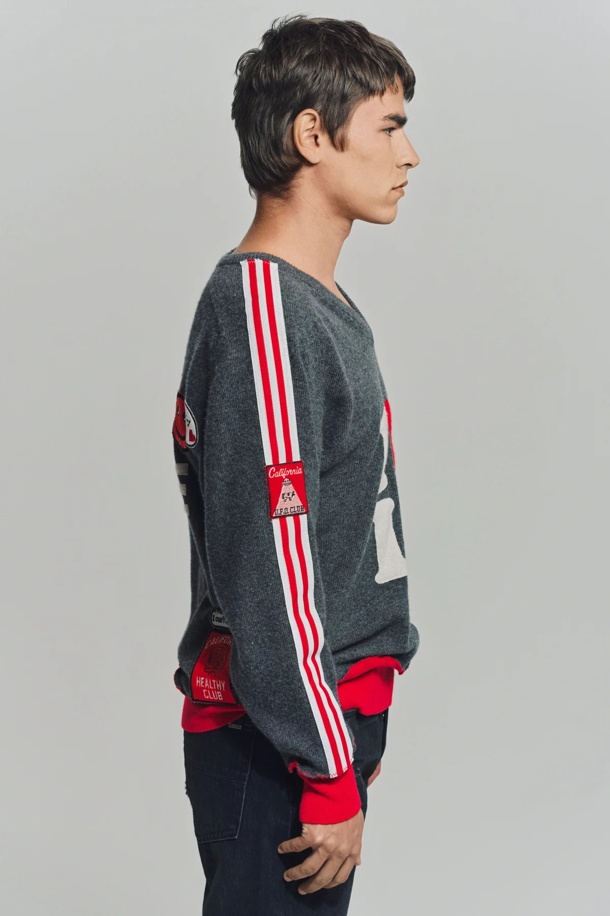 BEVERLY HILLS RECYCLER | I LOVE LA V-NECK SWEATER - Image 5