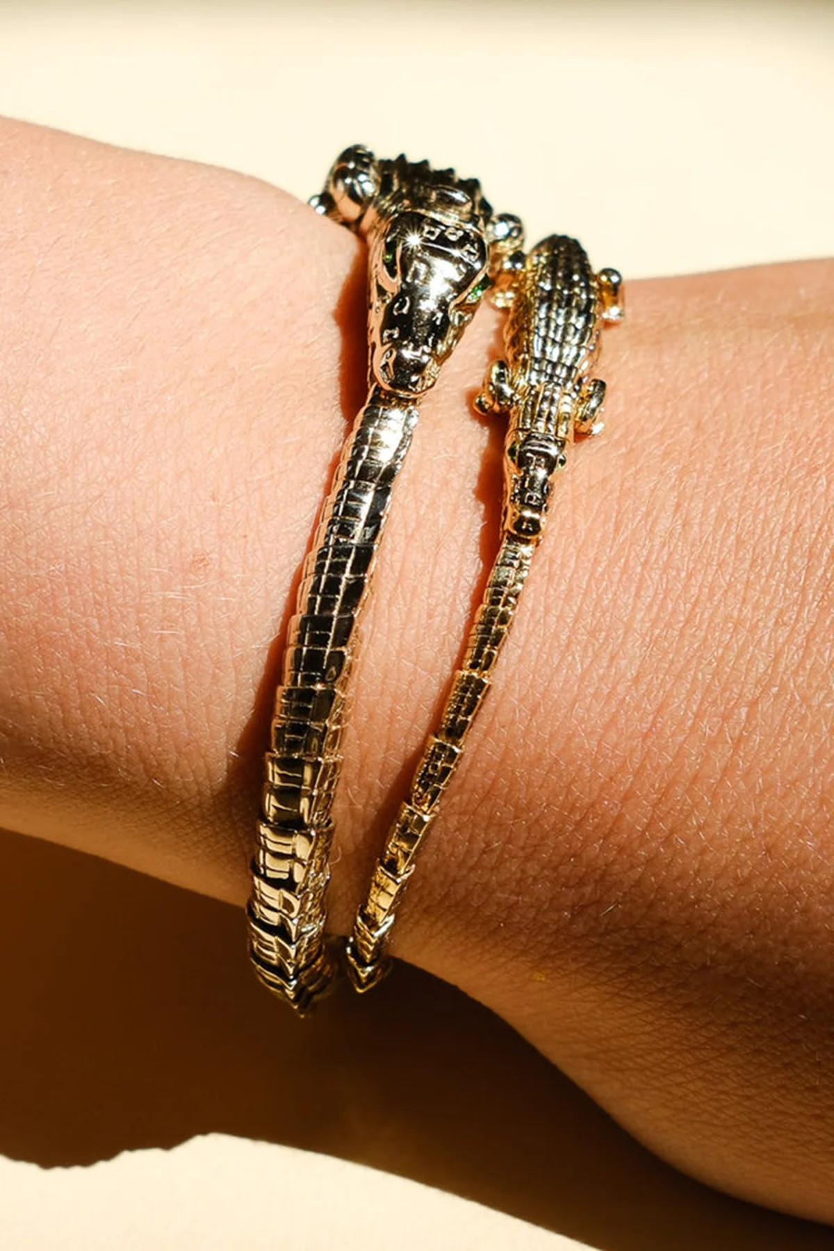 BIBI VAN DER VELDEN | THIN GOLD ALLIGATOR WRAP BRACELET - Image 4