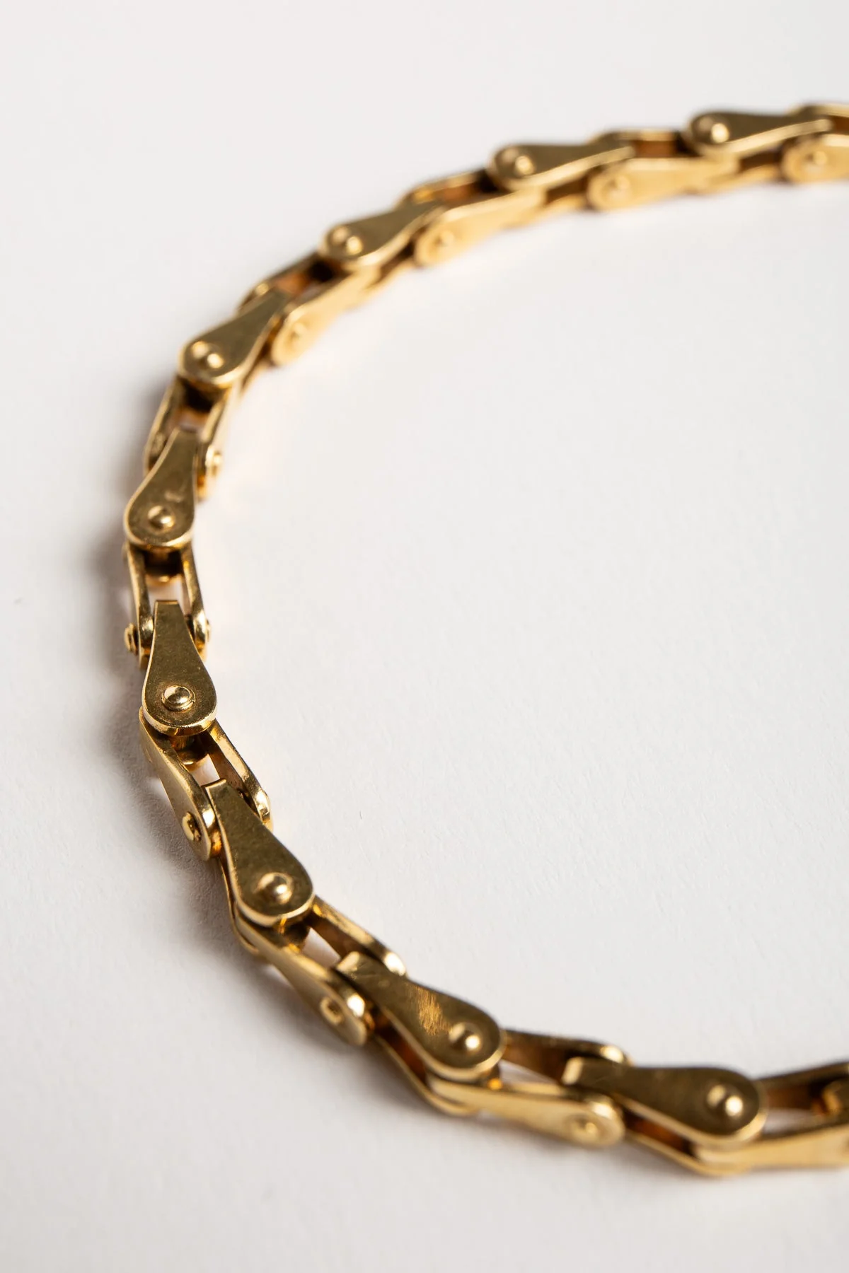 BLACK, STARR & FROST | VINTAGE 18K YELLOW GOLD BRACELET - Image 2