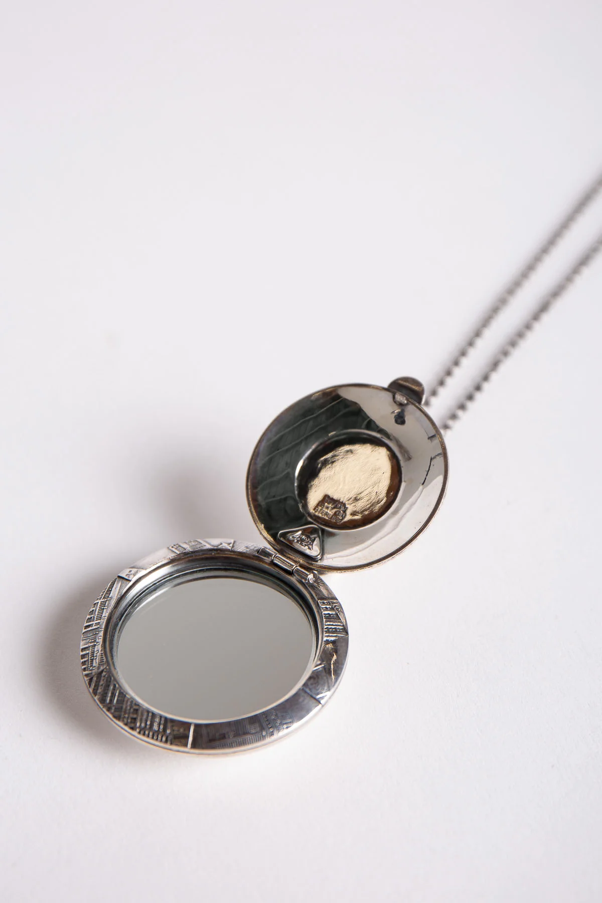 BLIND MAN TOGS | 18K YELLOW GOLD & SILVER TIFFANY&CO MIRROR DOUBLE PEACE NECKLACE - Image 5
