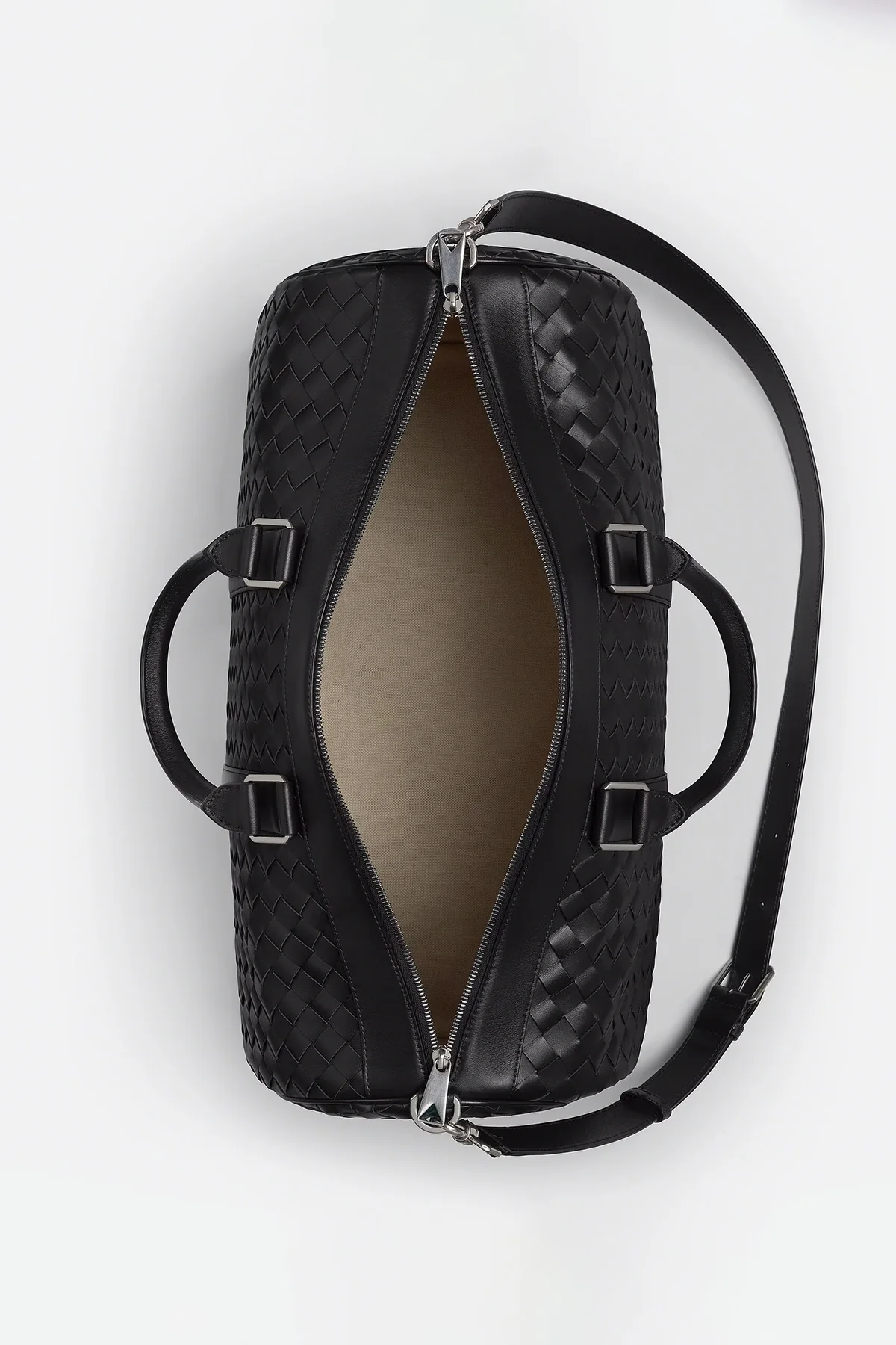 BOTTEGA VENETA | MEDIUM INTRECCIATO DUFFLE - Image 3