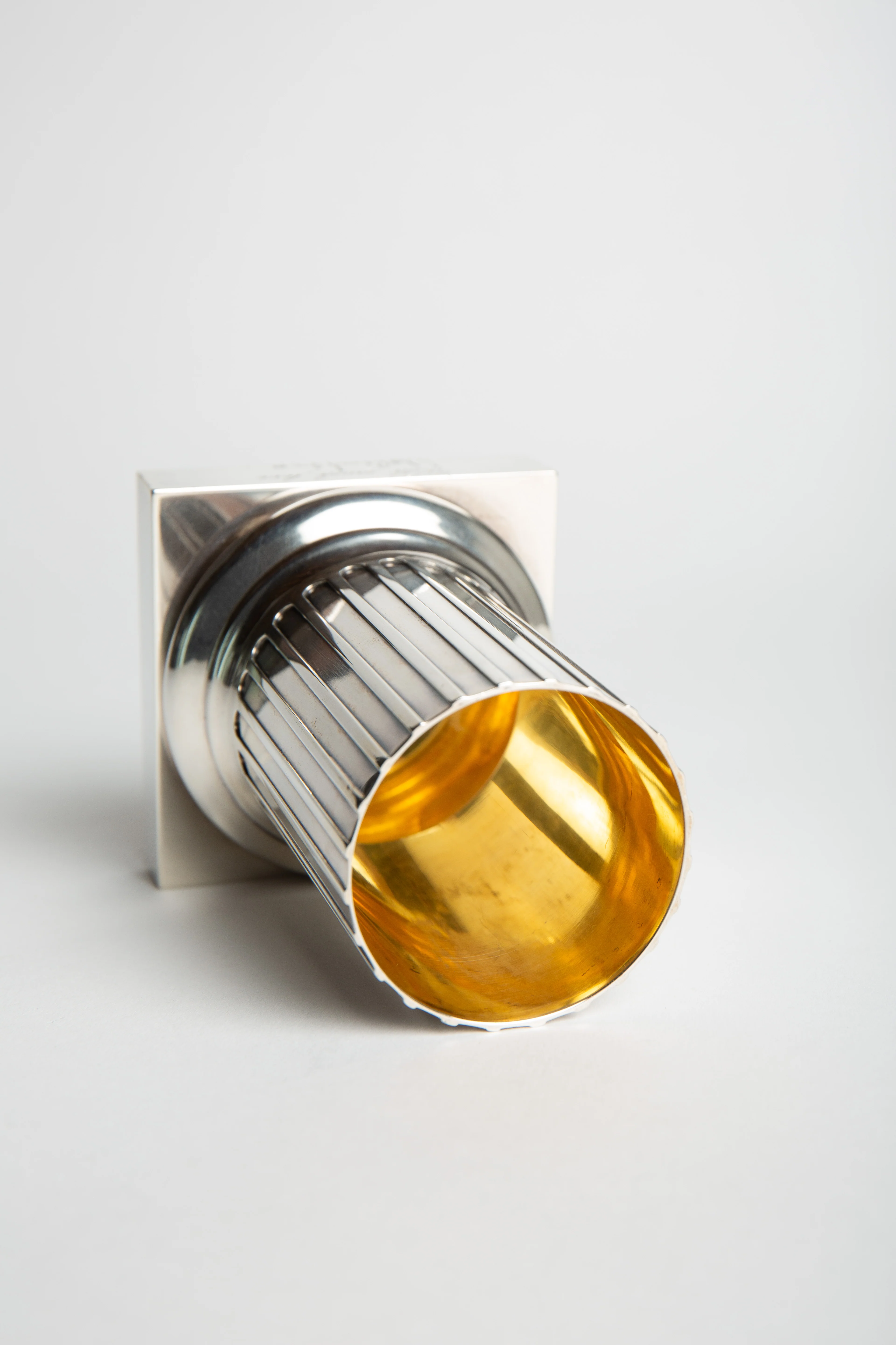 BULGARI | 1980 STERLING SILVER VASE - Image 3
