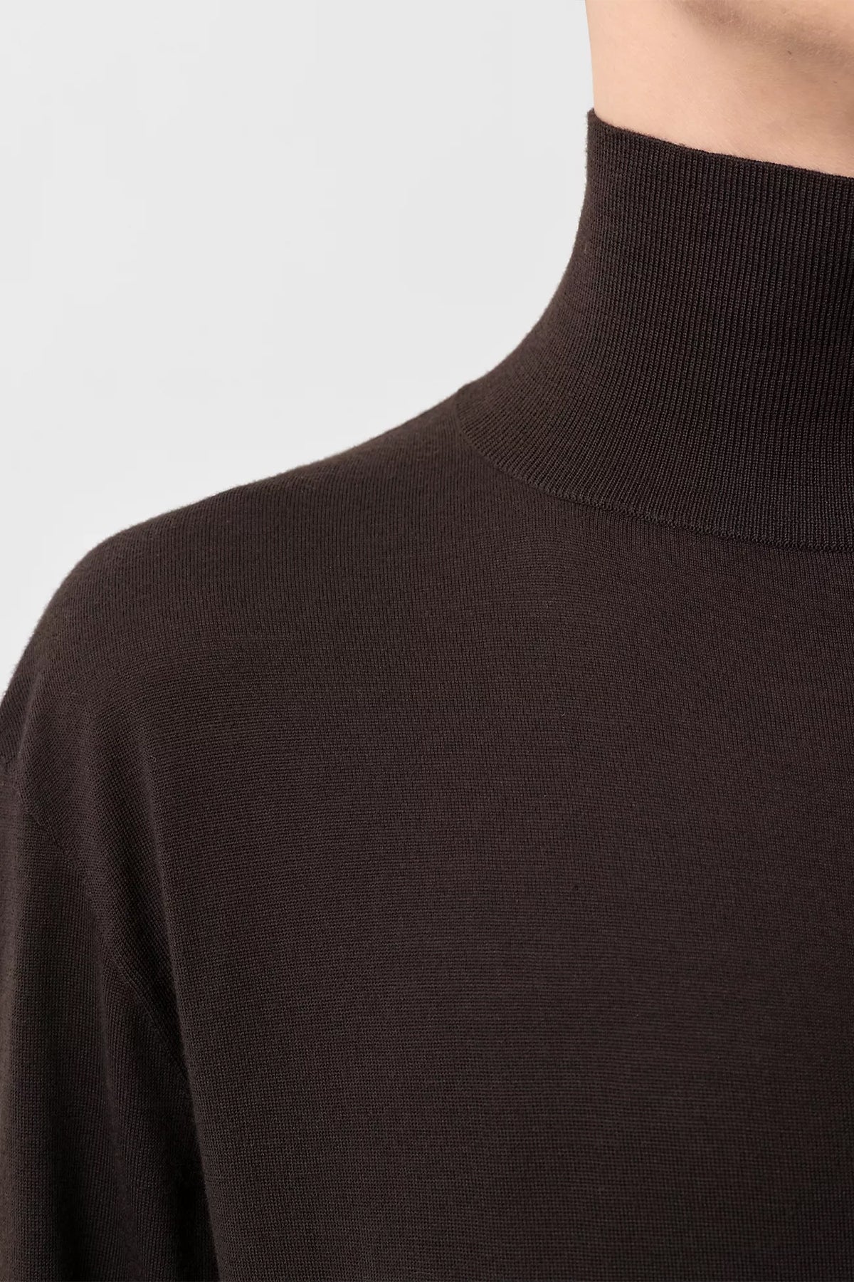 CALVIN KLEIN | ASH TURTLENECK SWEATER - Image 4