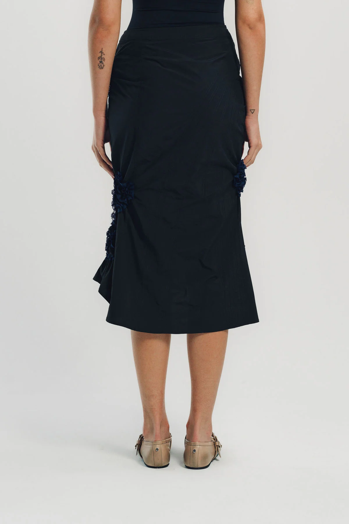 CAROLINE HU | ELASTIC RUCHING SKIRT - Image 4