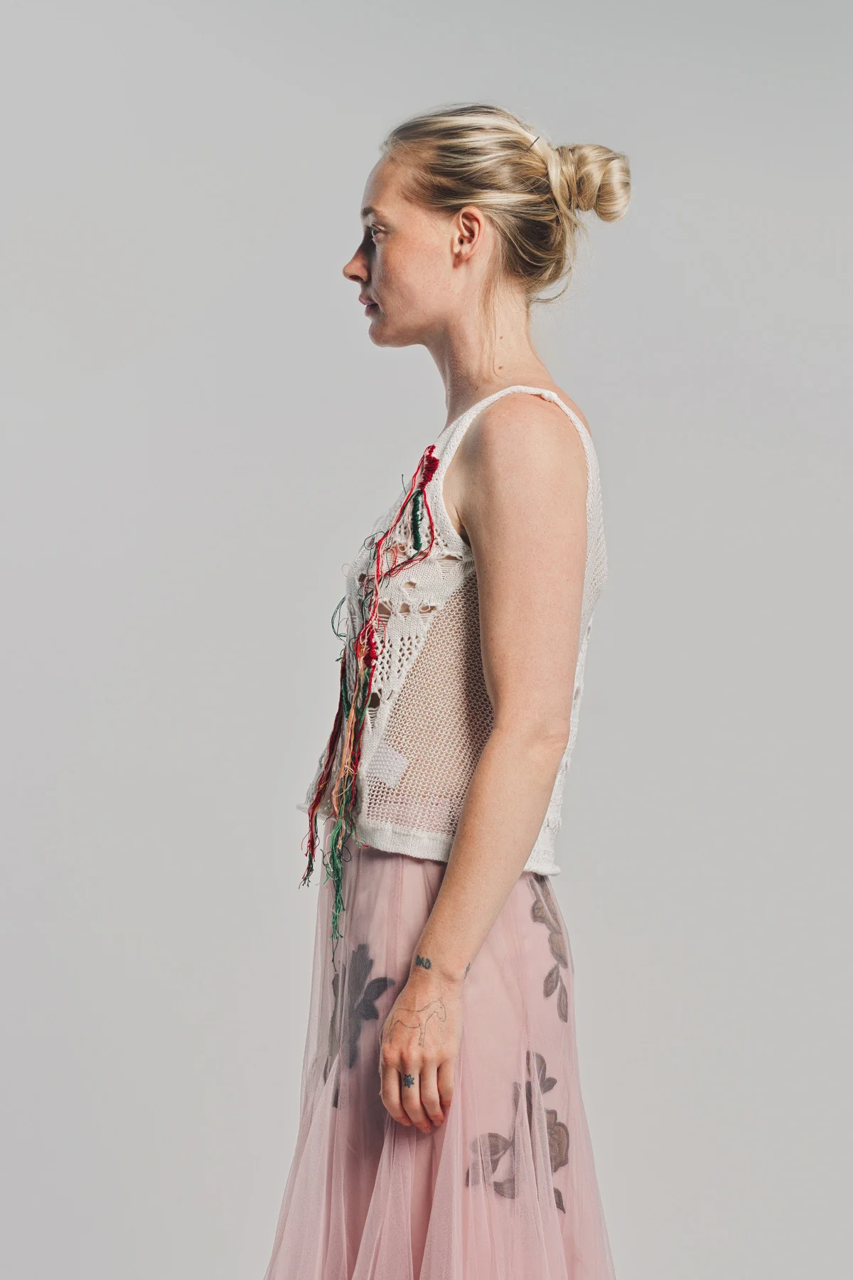 CAROLINE HU | FLORAL EMBROIDERED TANK TOP - Image 3