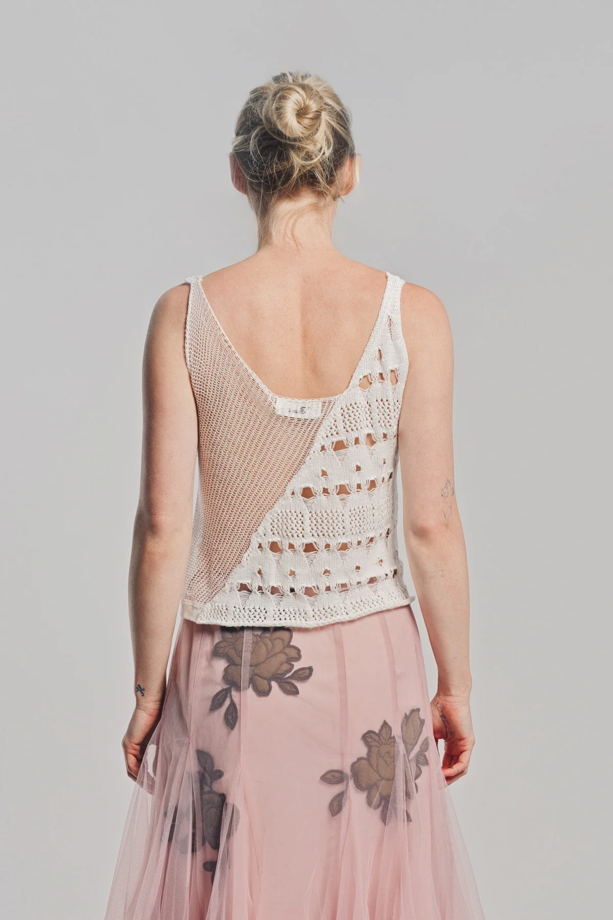CAROLINE HU | FLORAL EMBROIDERED TANK TOP - Image 4
