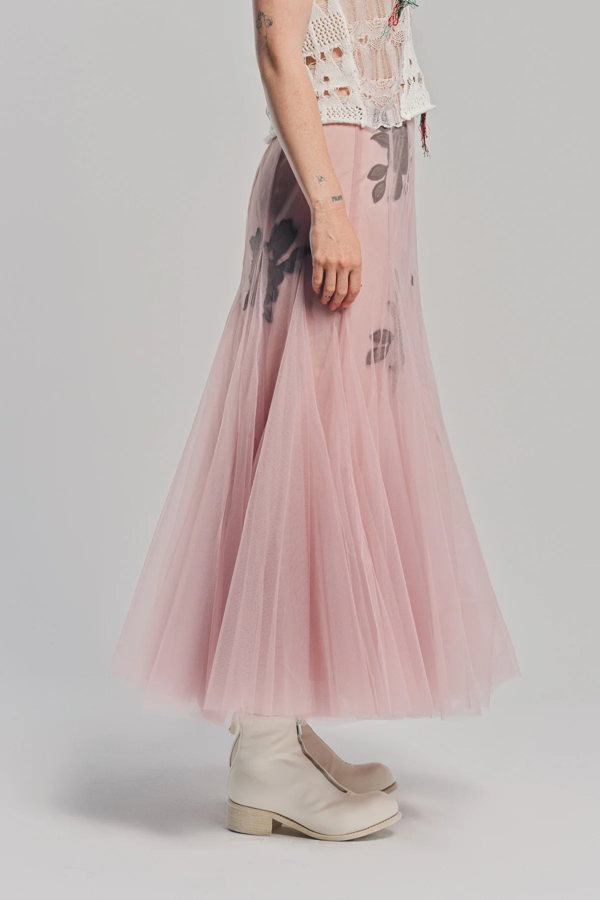 CAROLINE HU | FLORAL QUILTED TULLE SKIRT - Image 5