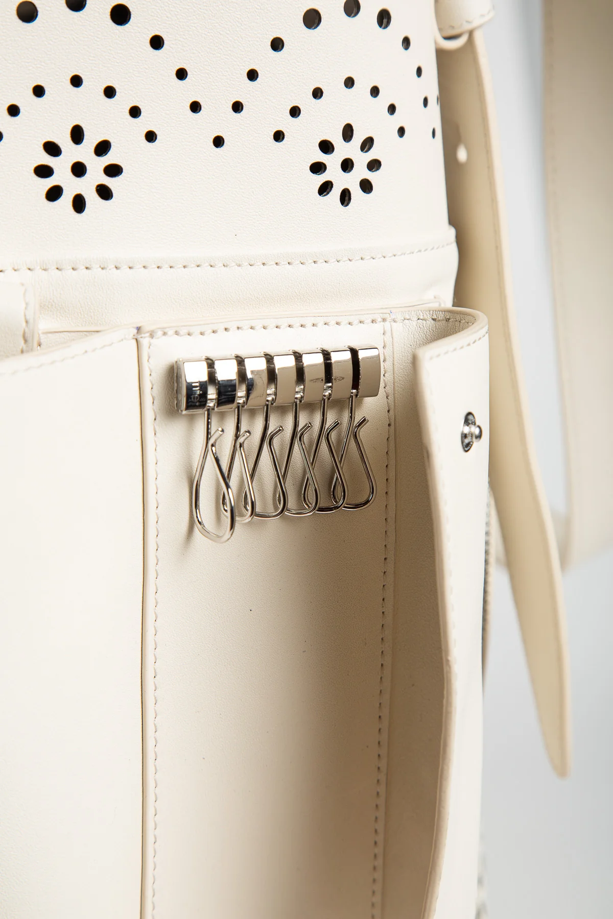 CAROLINE HU | LACE COLLAGE POCKET BAG - Image 6