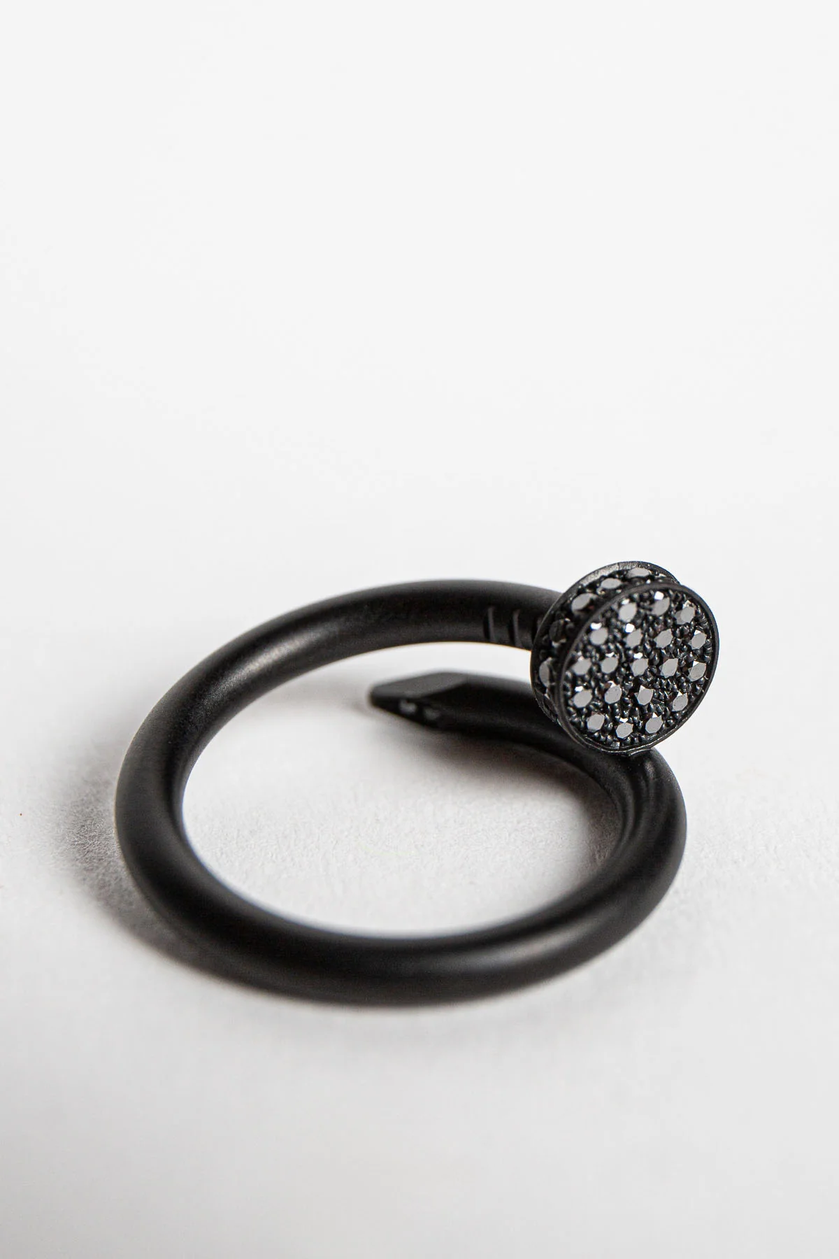 CARTIER | 18K YELLOW GOLD, DIAMOND NAIL RING