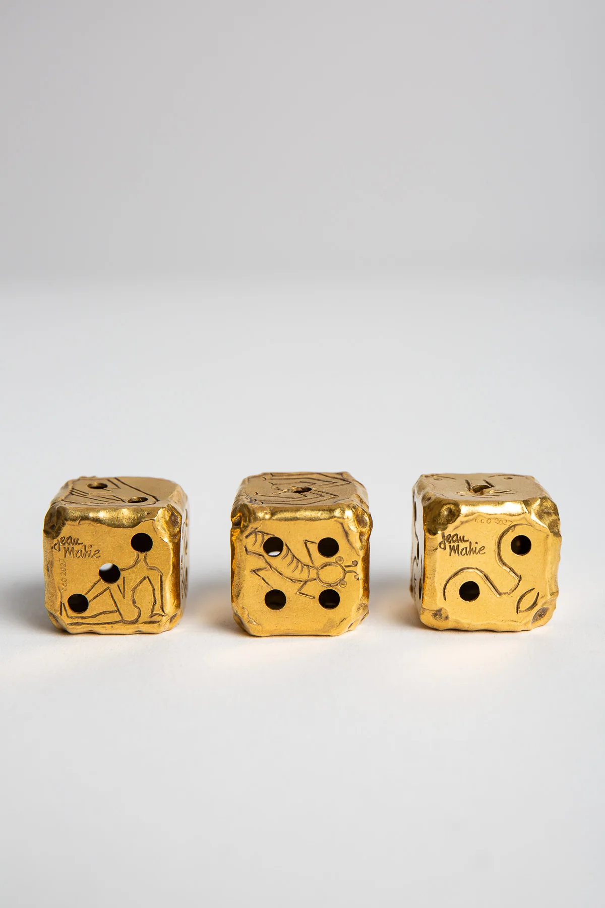 CARTIER | VINTAGE GOLD JEAN MAHIE DICE, SET OF 3 - Image 3