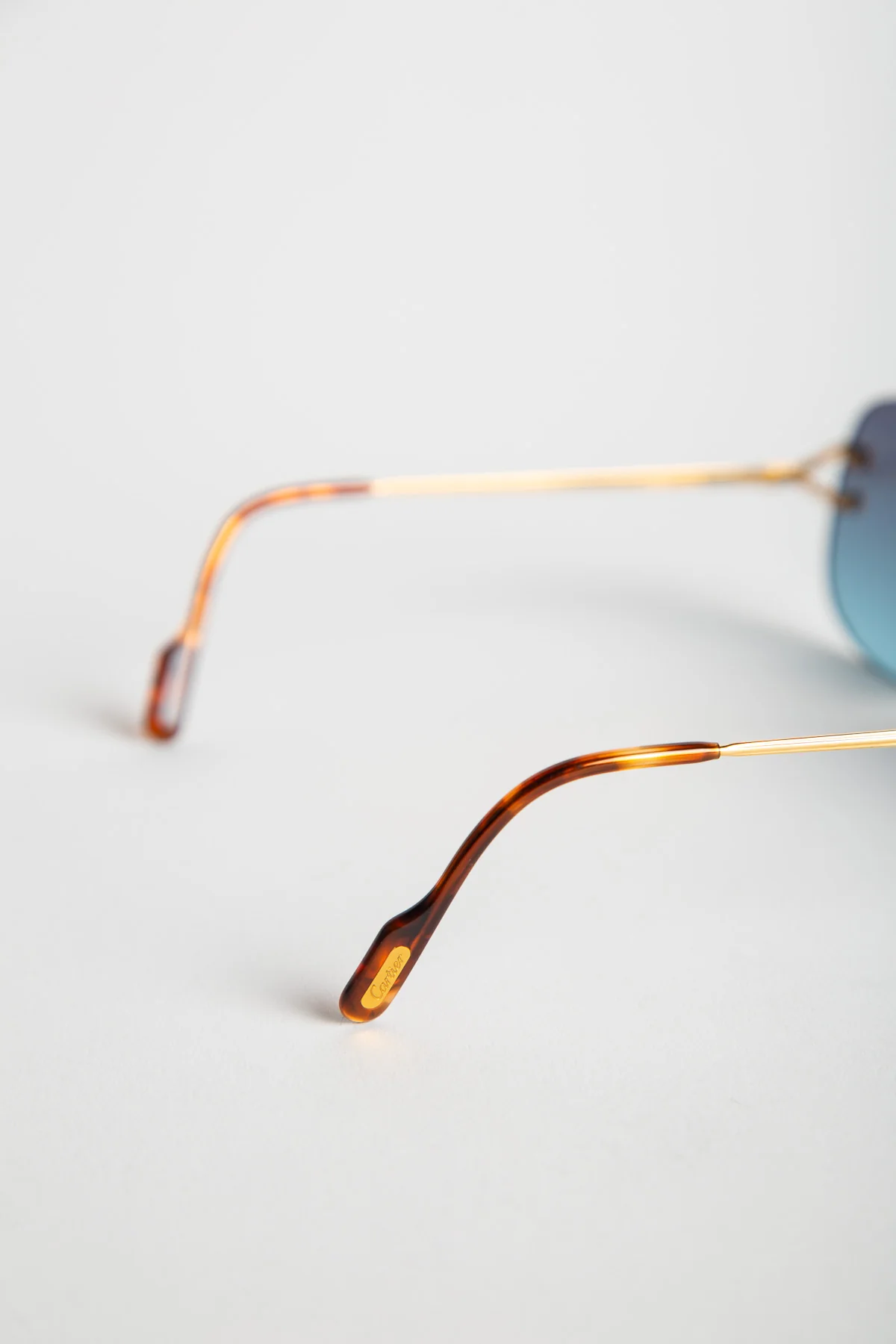 CARTIER YELLOW GOLD SERRANO RIMLESS SUNGLASSES - Image 3