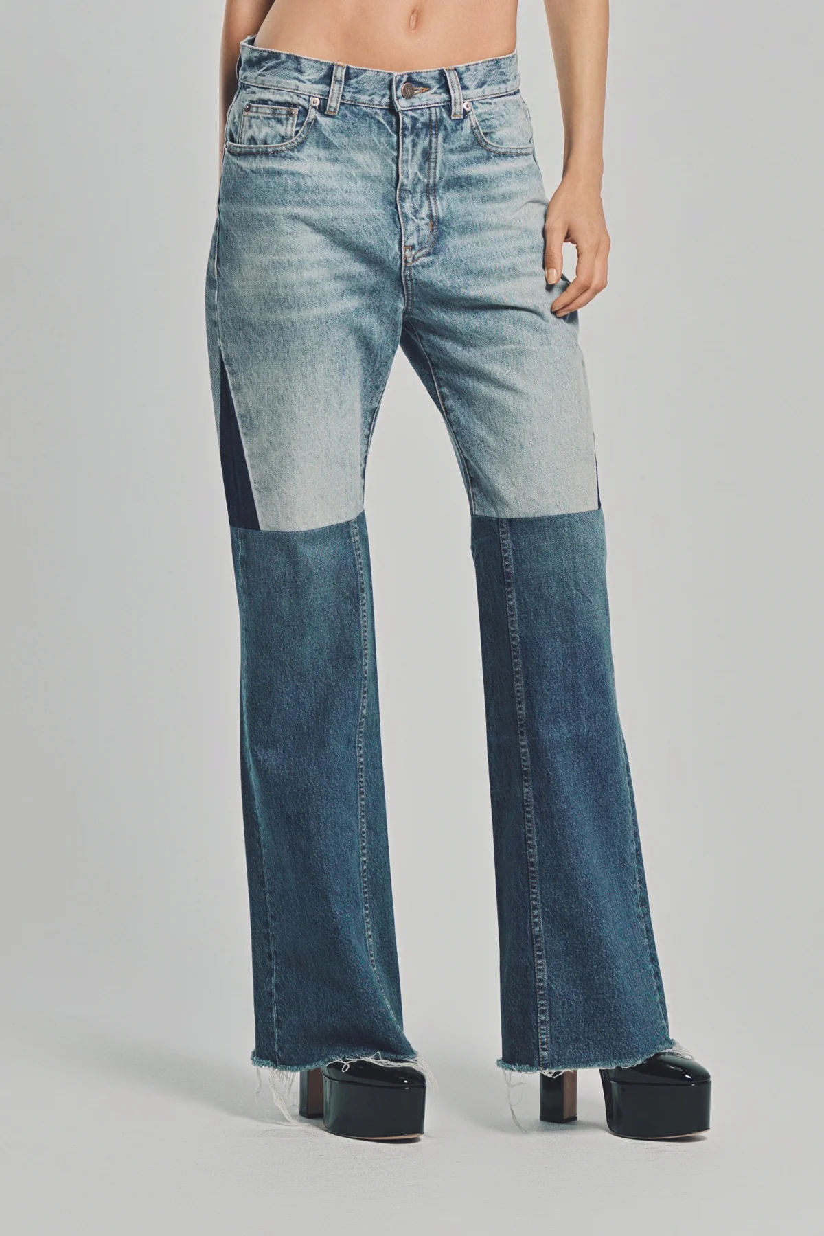 CHLOÉ | FLARED PATCHWORK JEANS - Image 5
