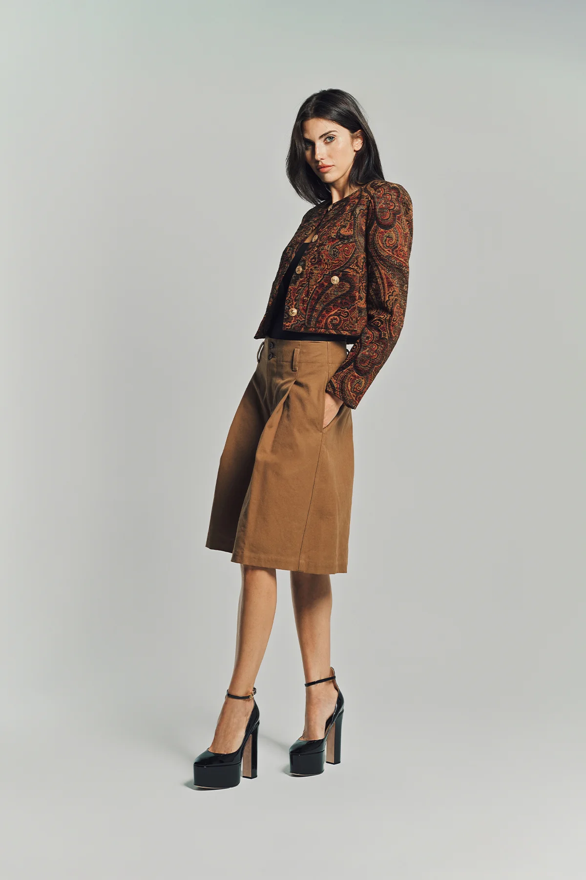 CHLOÉ | HIGH-RISE WIDE-LEG BERMUDA SHORTS
