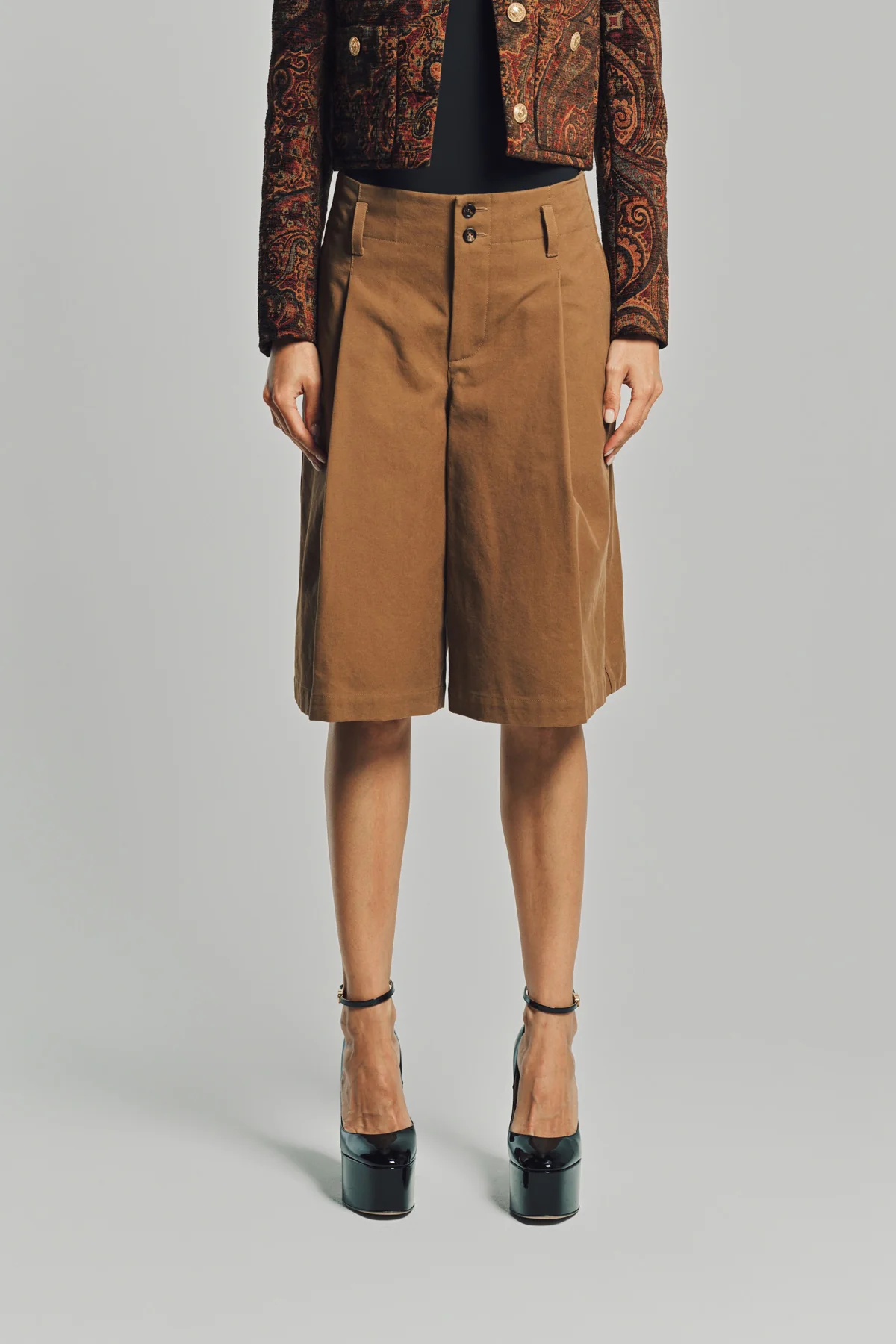 CHLOÉ | HIGH-RISE WIDE-LEG BERMUDA SHORTS - Image 2