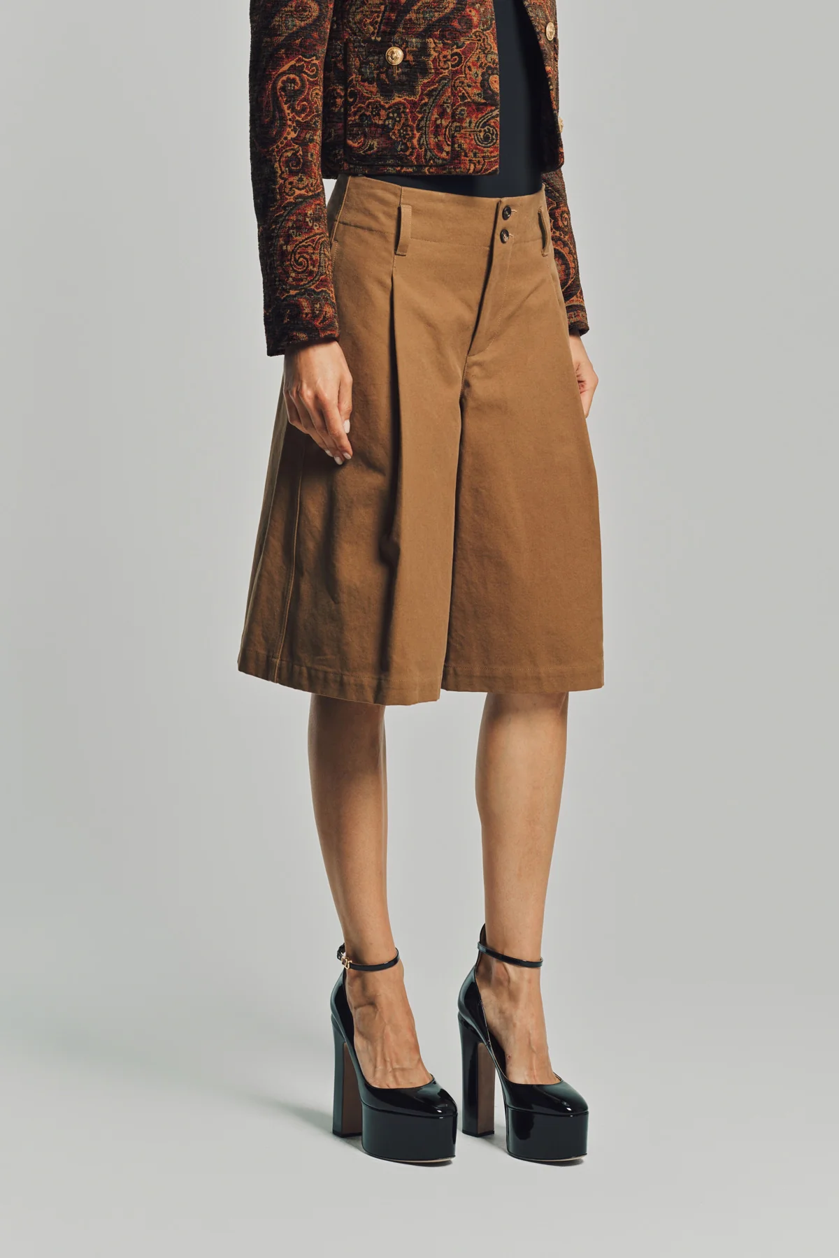CHLOÉ | HIGH-RISE WIDE-LEG BERMUDA SHORTS - Image 4