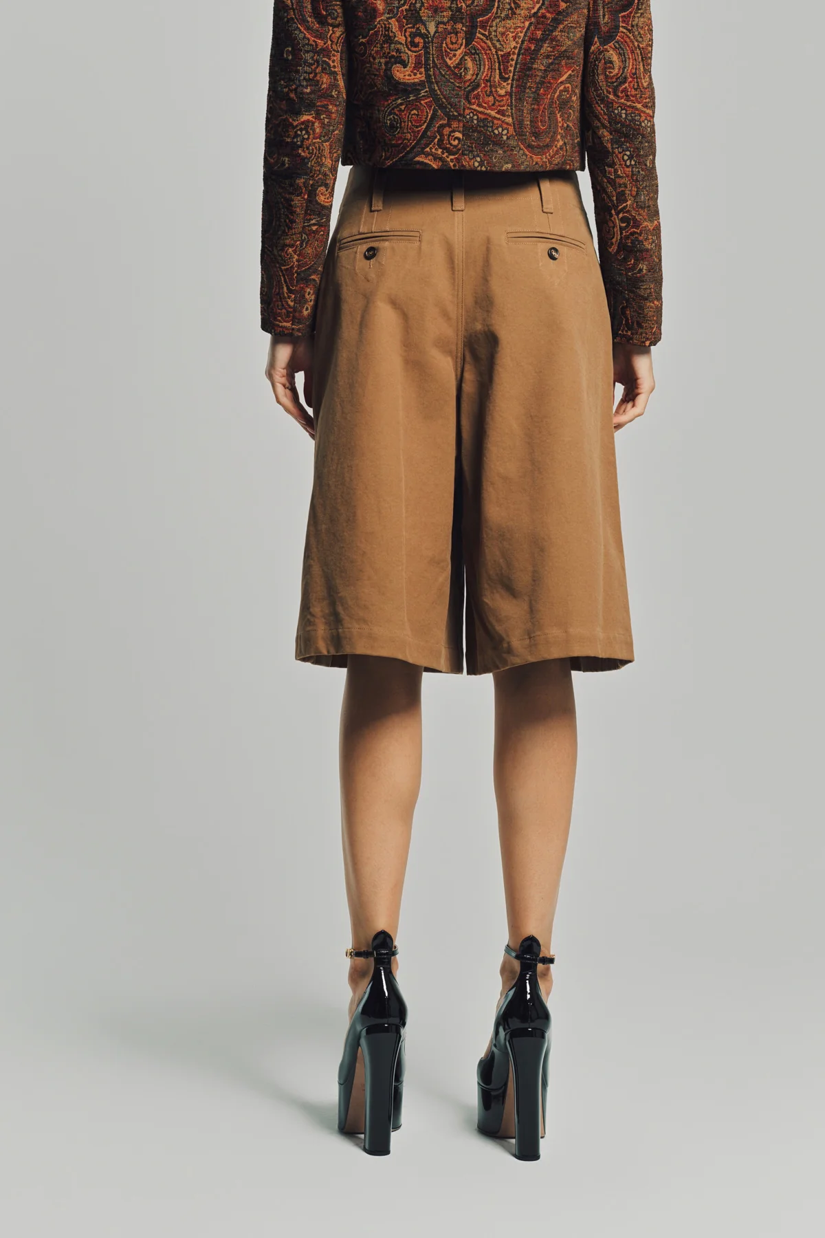 CHLOÉ | HIGH-RISE WIDE-LEG BERMUDA SHORTS - Image 5