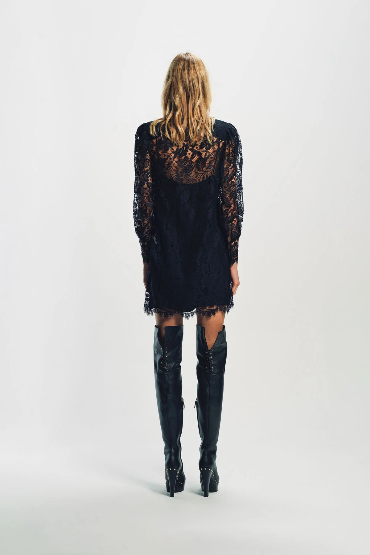 CHLOÉ | LONG-SLEEVE MINI DRESS IN LACE - Image 4