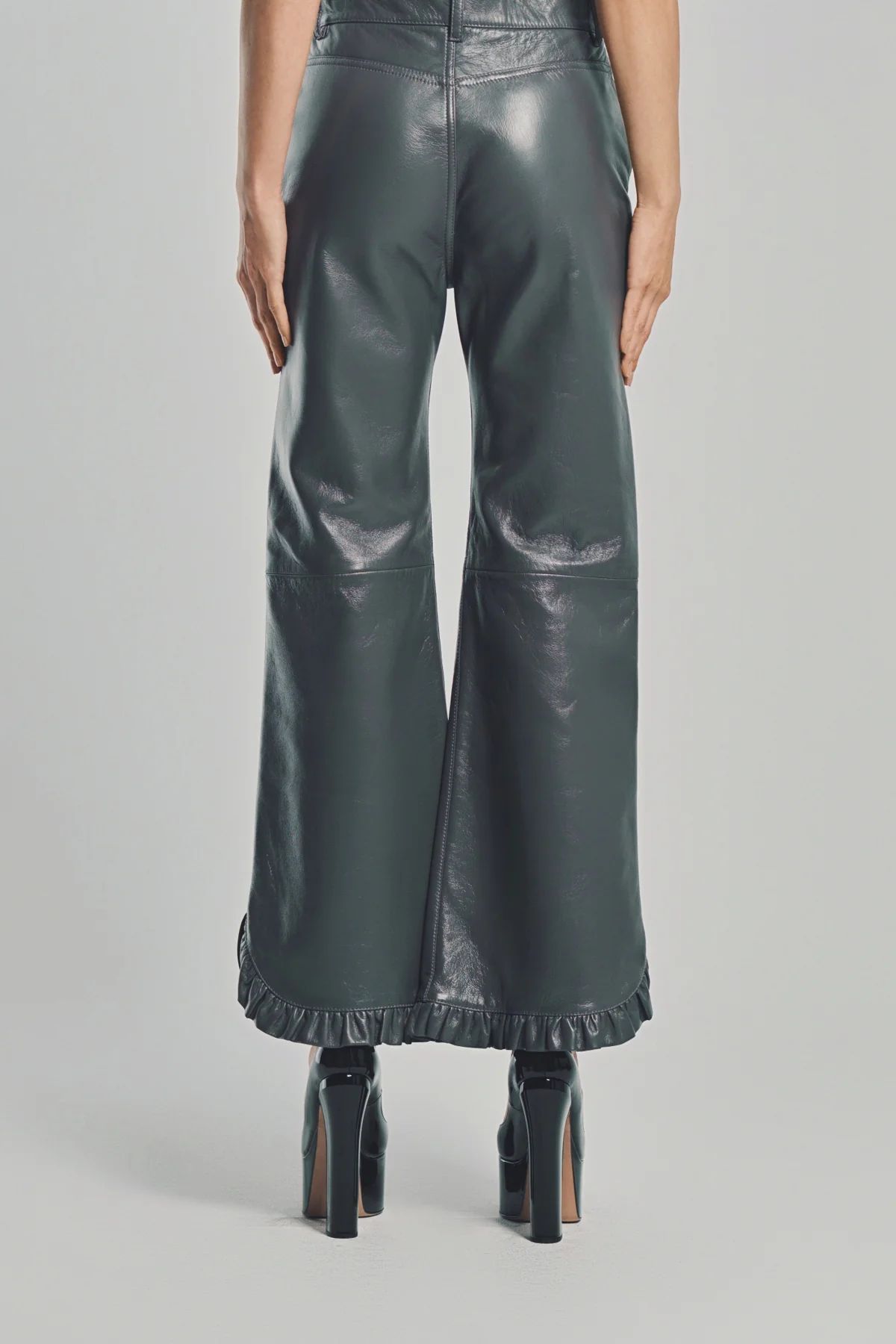 CHLOÉ | RUFFLED FLARED PANTS IN LEATHER - Image 4